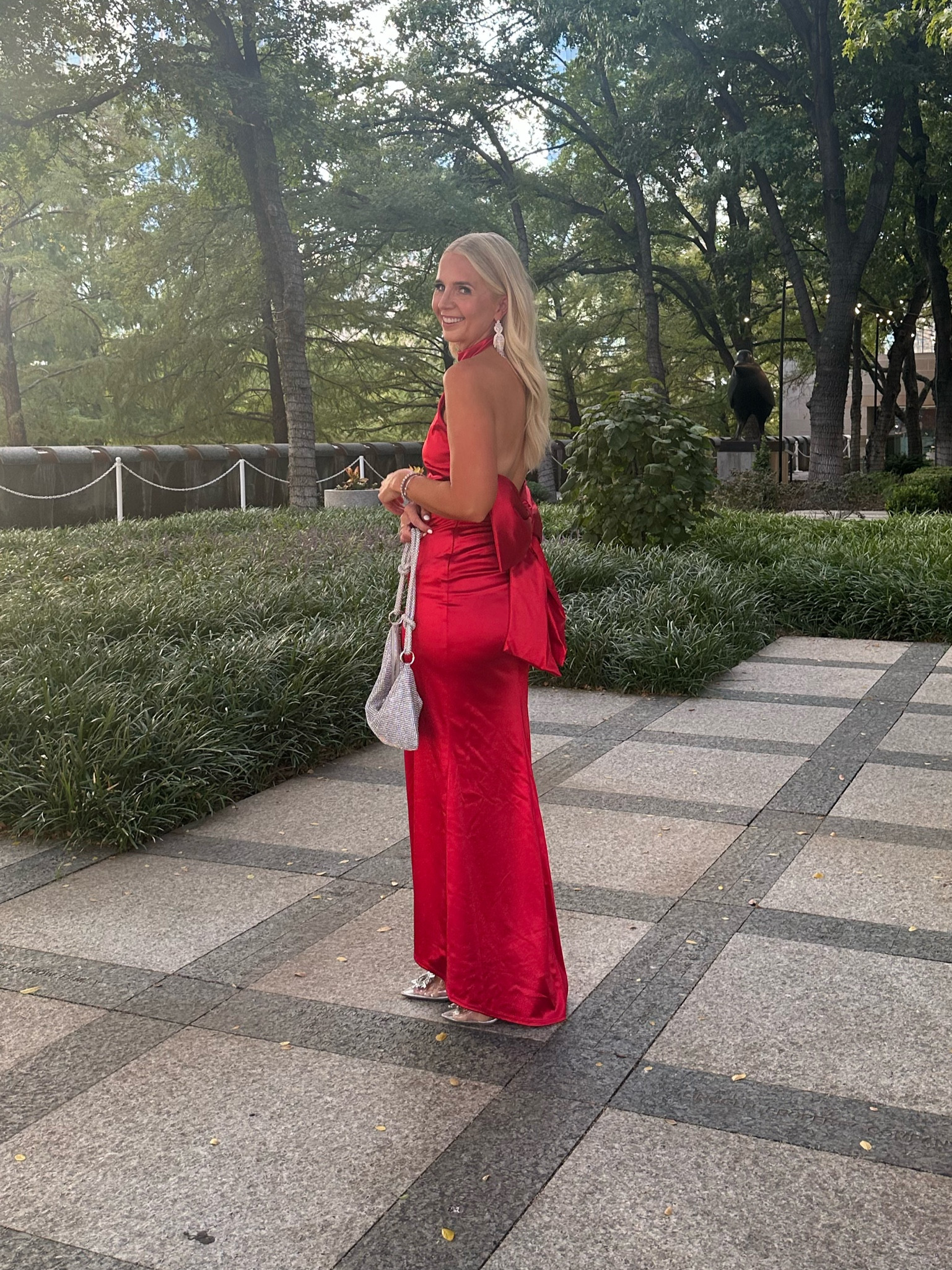 I grabbed this gorgeous red dress the day of the LTKCon event! I love the low back and the bow. I’m wearing a 7/8.#LTKCon

#LTKParties #LTKFindsUnder100