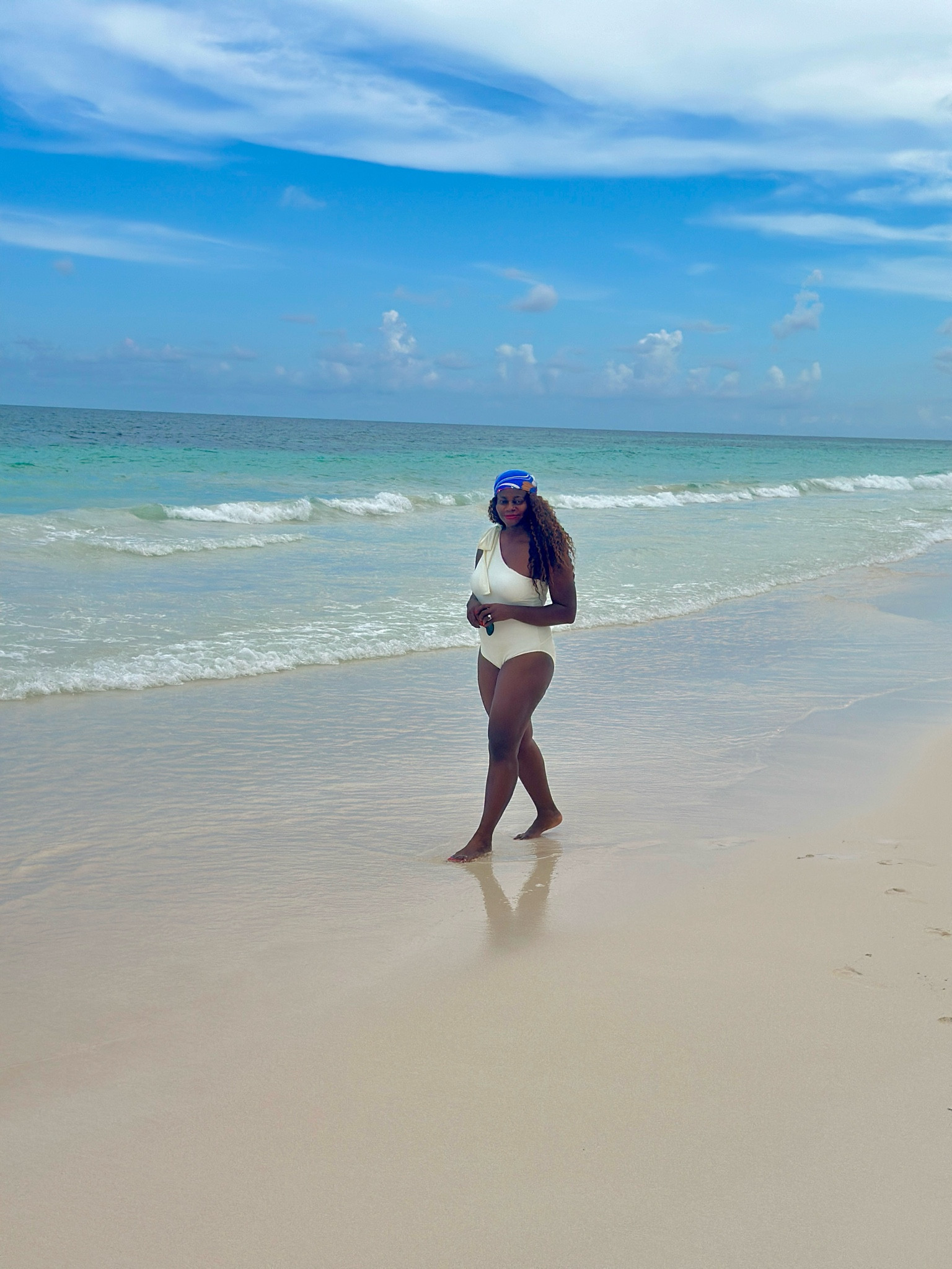 This mom of 4 is in a full relaxation, reset mode where the agenda is sleep, eat, hydrate, rest and it feels good! Moms need the break when it’s possible!

By the way I’m picky with swimsuits, but this fits well, has a long torso option, comes in other colors, and now 30% off! 

#LTKSwim #LTKSaleAlert