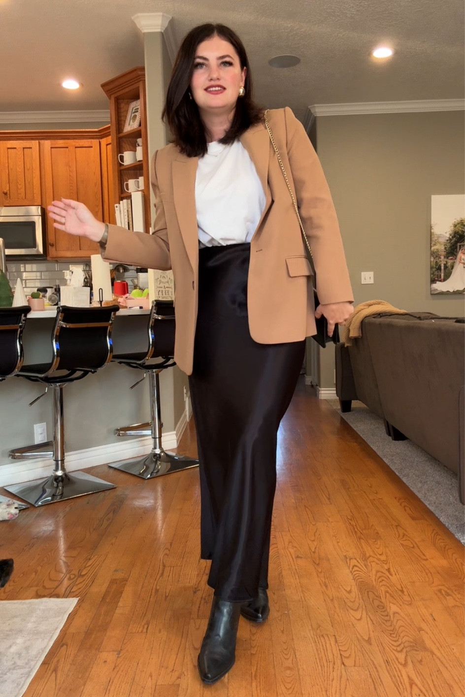 12/13 OOTD from TikTok! 🎭

#LTKSeasonal #LTKfindsunder50 #LTKHoliday