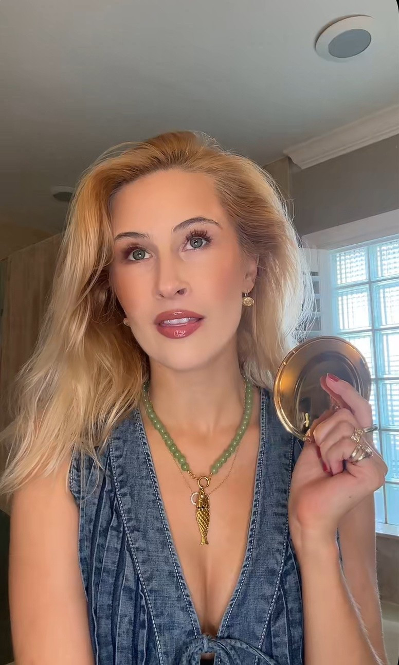 New go to summer makeup 

Blush | bronze blush | lip combo | summer makeup

#LTKgrwm #LTKootd #LTKBeauty