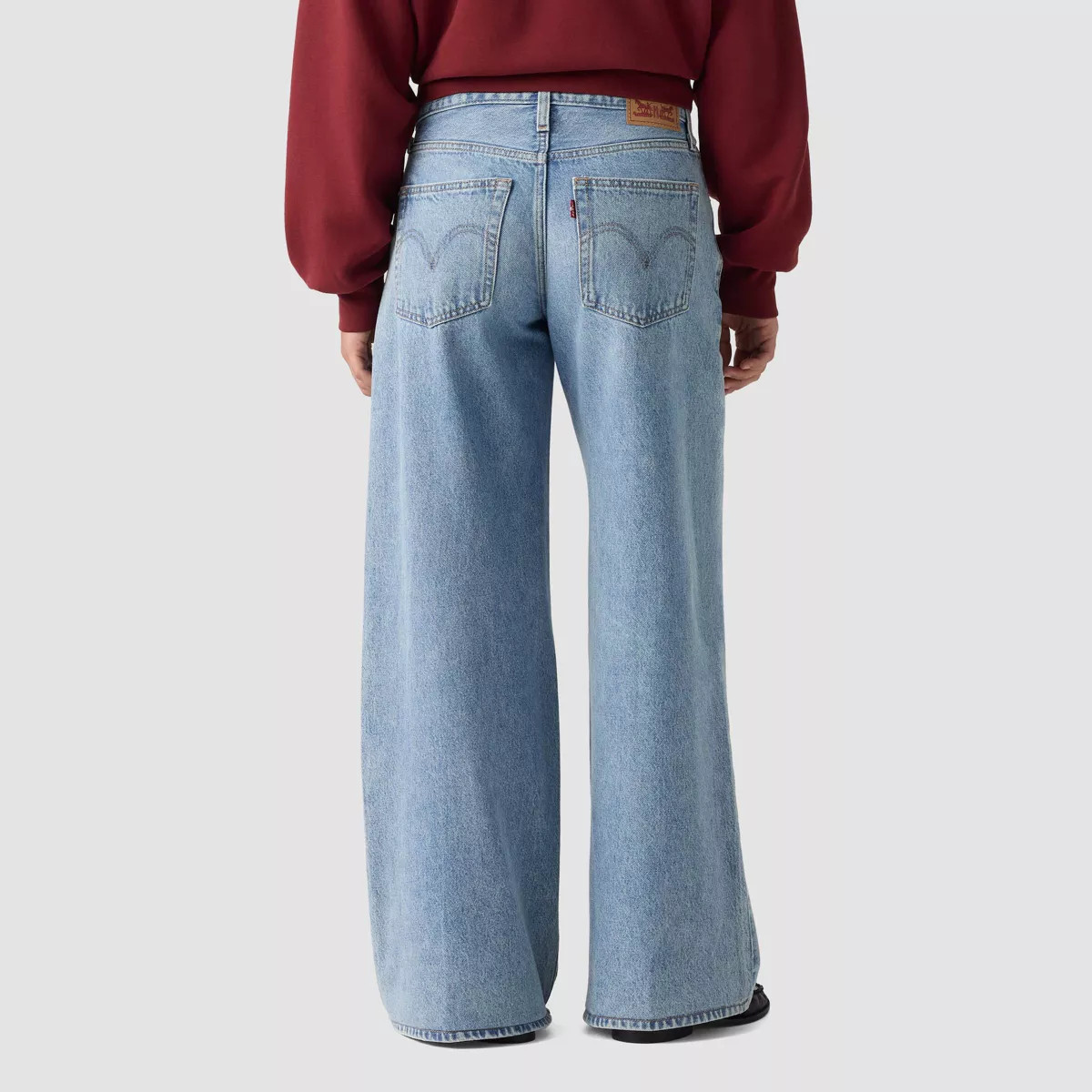 Levi's\u00ae Women's Middy Wide Leg Pants Medium Wash 24 | Target