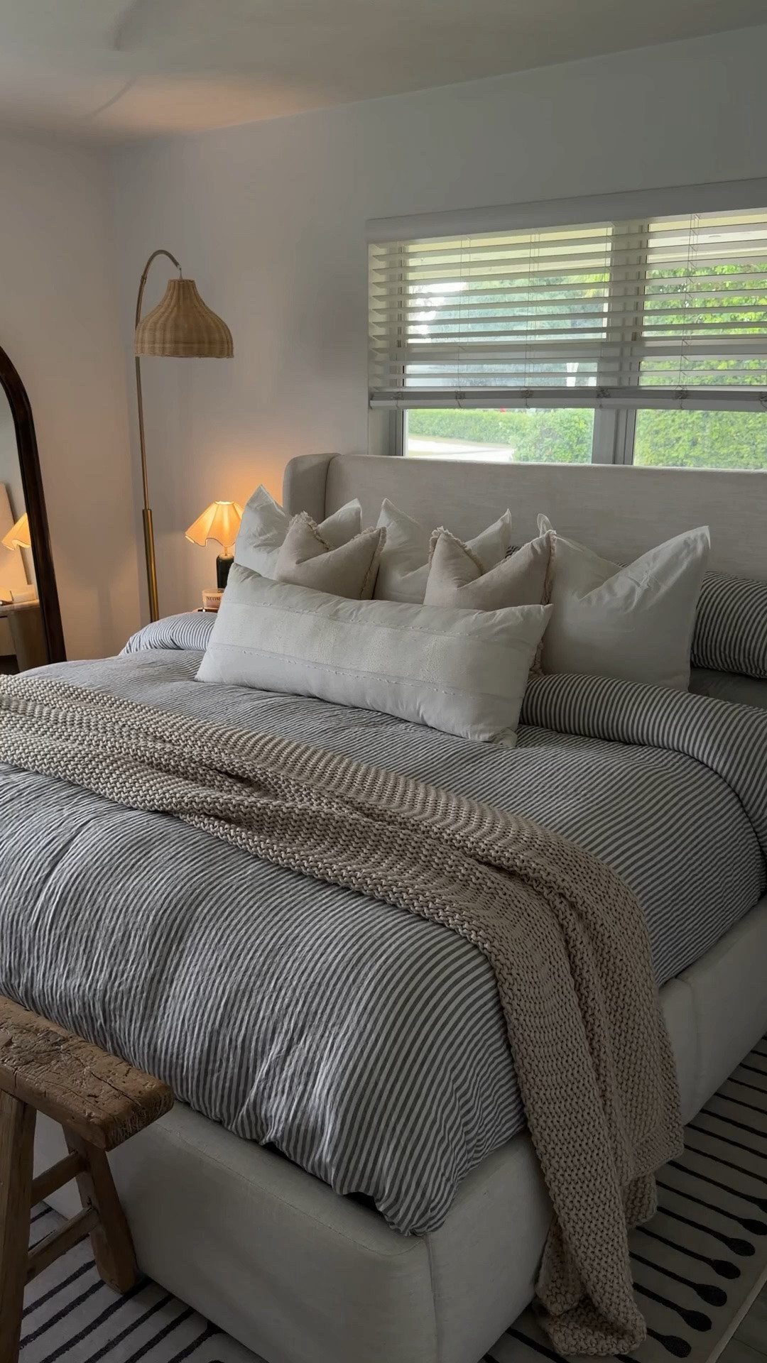 Summer linen bedding combo ☀️☁️

#cozybedding #fluffybedding #homedecor #neutralbedding #neutraldecor

#LTKHome #LTKdayinmylife #LTKSeasonal