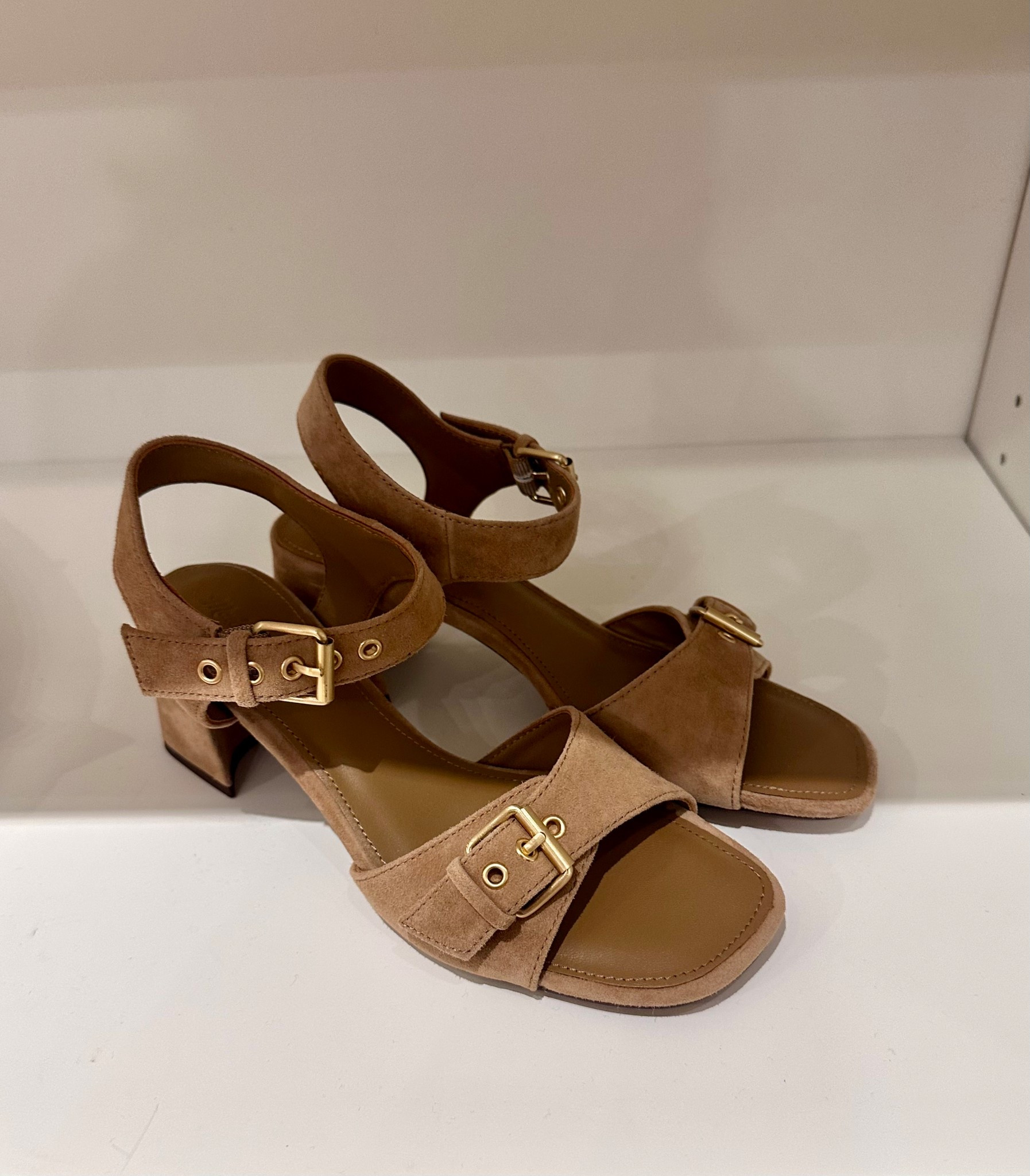 I *need* these suede sandals for summer 

Sandals | suede sandals | summer shoes 

#LTKShoeCrush #LTKFindsUnder100 #LTKxMadewell