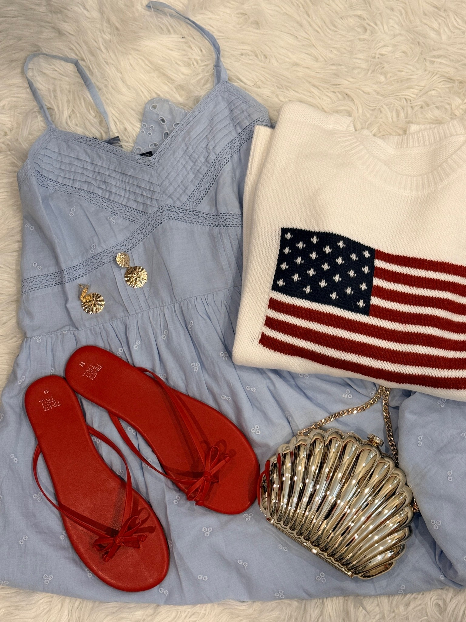 Cutest Fourth of July outfit!

Summer outfits, patriotic outfit, beach vacation outfits