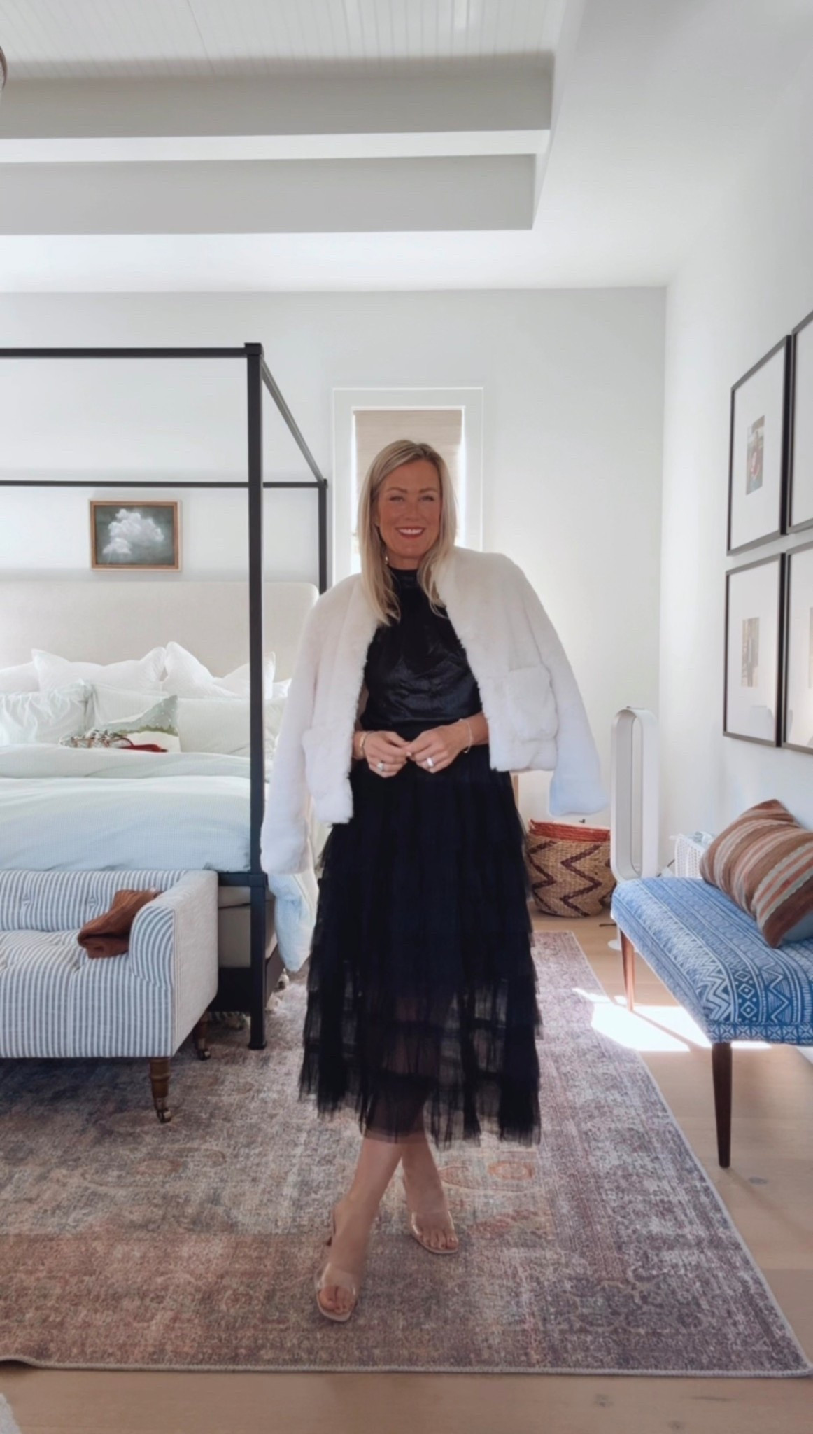 The classiest holiday look! This skirt has been my favorite and such a gorgeous look for events or parties. 

#LTKGiftGuide #LTKSeasonal #LTKHoliday