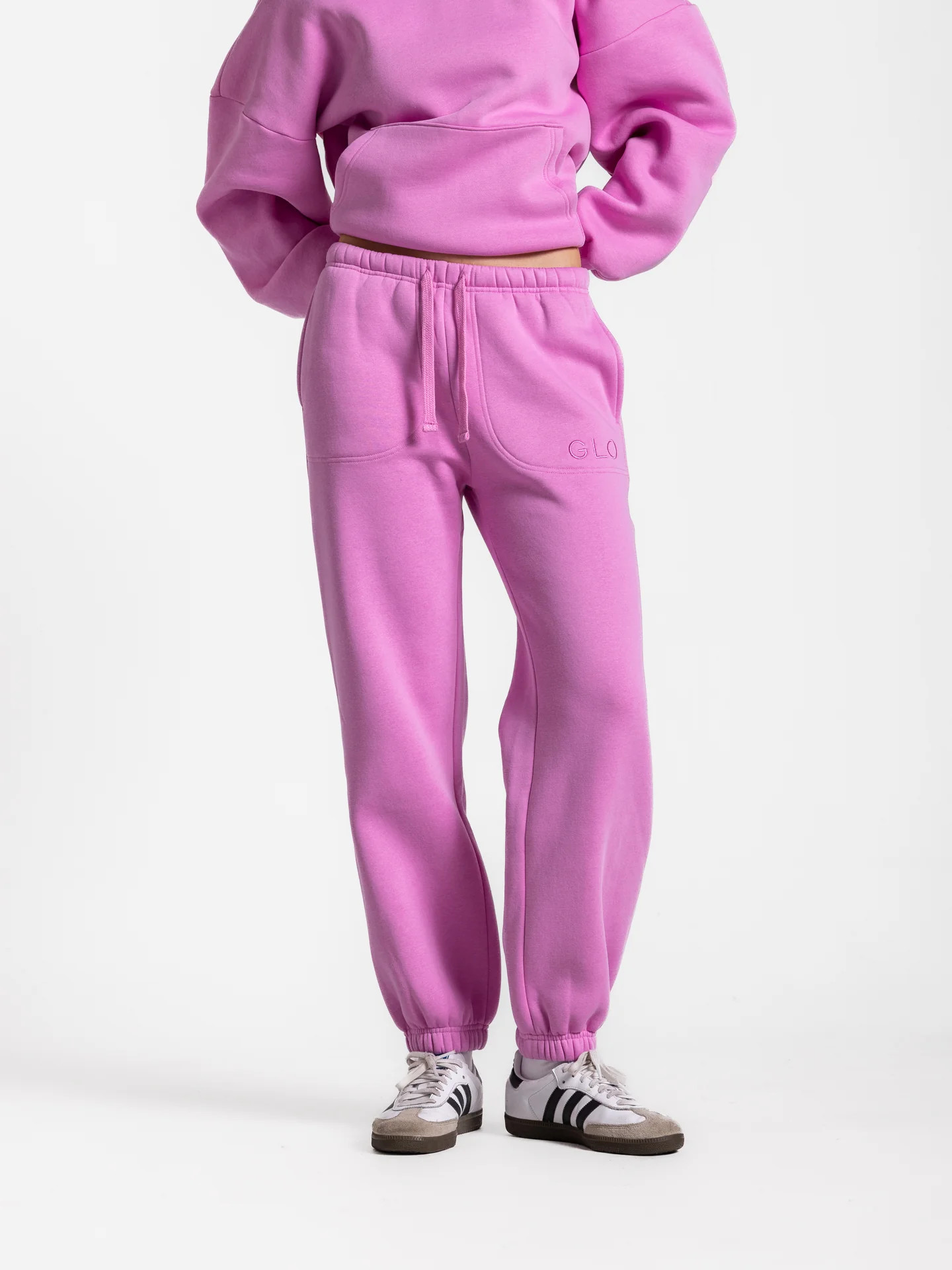 Kingdom Essential Joggers | Gods Love Overcomes