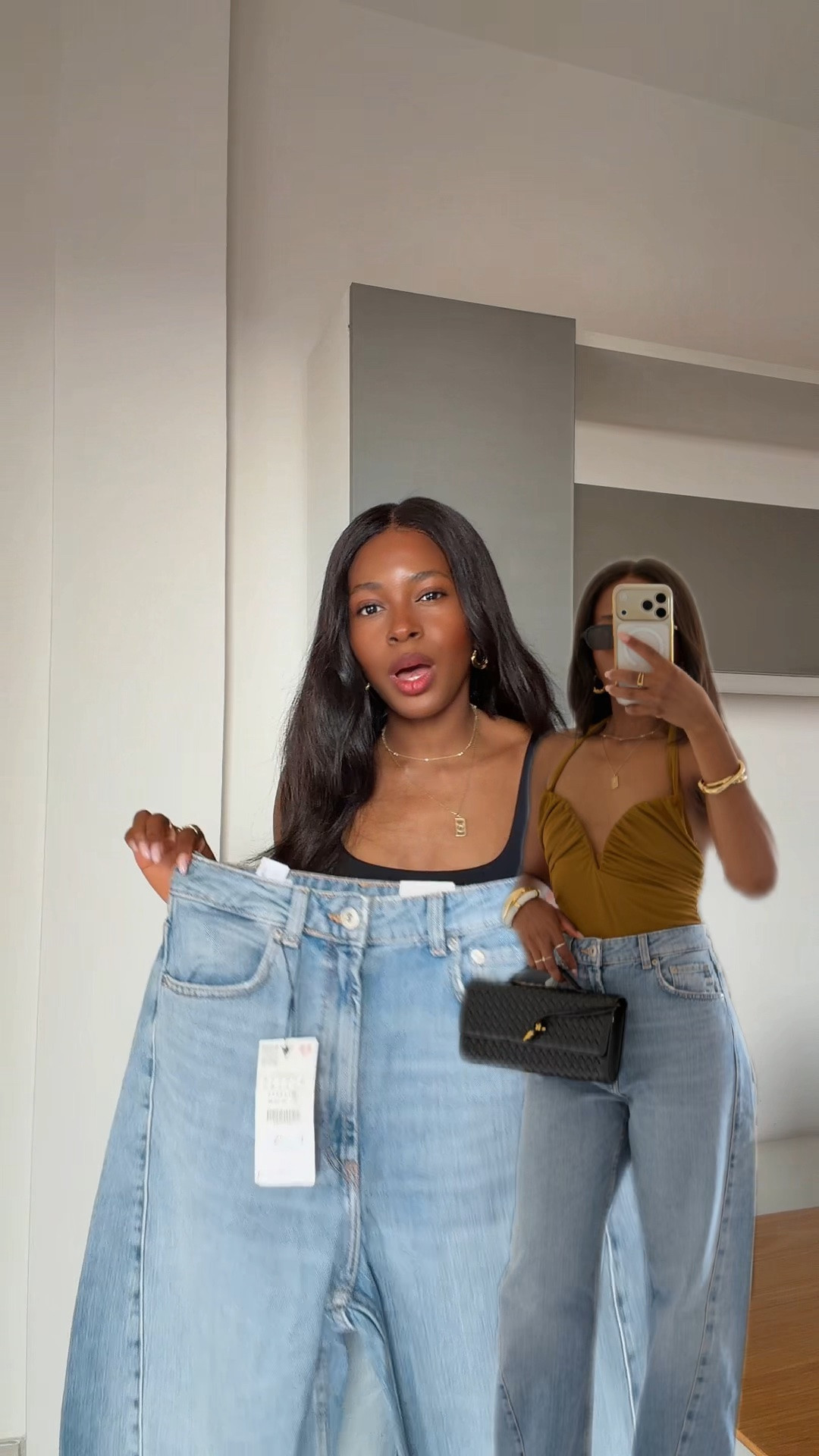 Zara barrel mid waist jeans

#LTKjeans #LTKpetite #LTKstyletip
