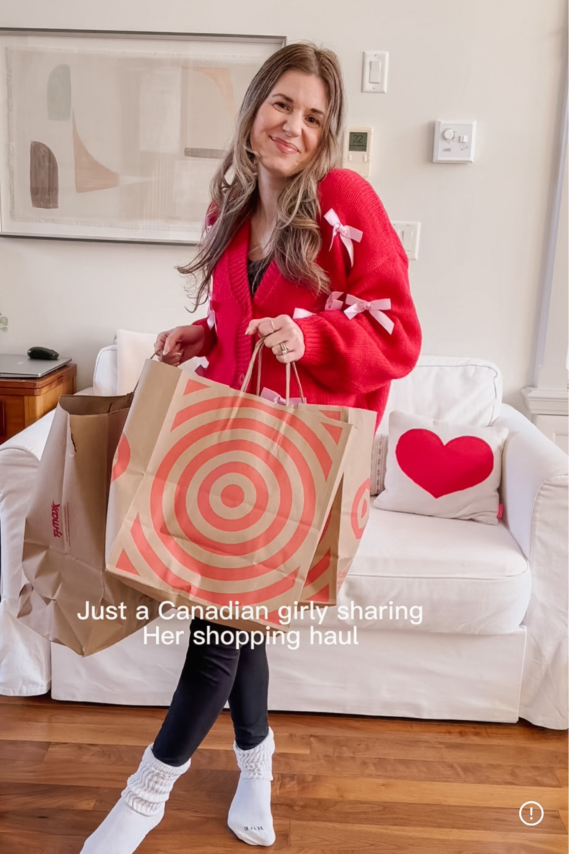 Bow sweater 

#LTKstyletip #LTKpartywear #LTKwinter