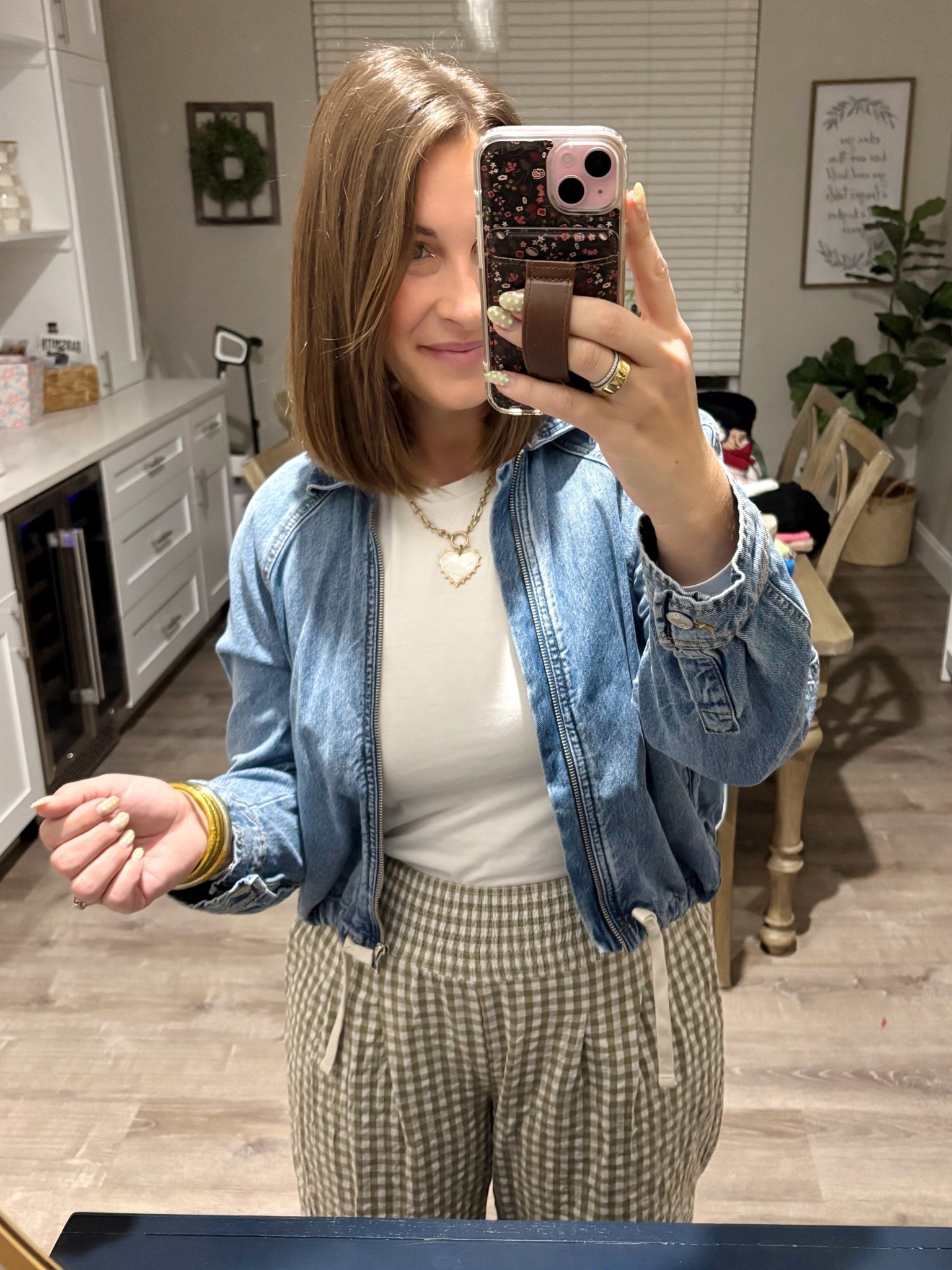 Casual work fit today! Love these comfy elastic waist gingham pants 

Sized up to a large in the pants for shrinkage- medium in tops 

#LTKootd #LTKMidsize #LTKmomlife