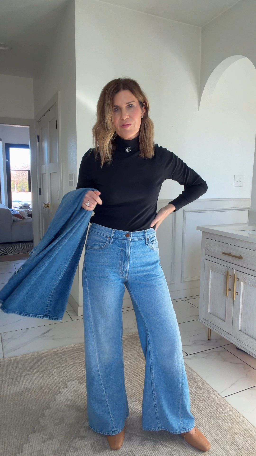 At 5’6 I can wear the lighter wash (the sneak) with flats. They run about 2” shorter than the darker wash rolling in the dough