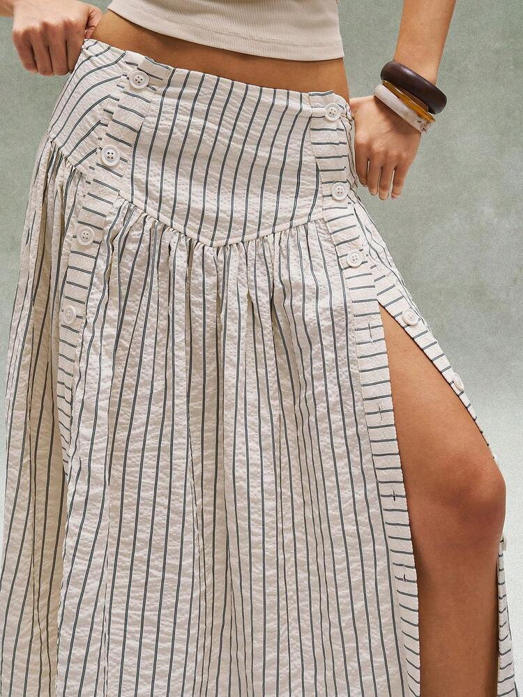 SHEIN BohoFeels Women's Summer Casual Vacation Striped Loose-Fitting Slit Cream A-Line Skirt, Summer For Women, Free And Relaxed Style , Fasching Women Costume, Beach, Summer Vacations | SHEIN