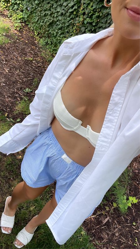 Casual Boxer Shorts Outfit for Summer

Summer Outfit, Boxer Shorts, Abercrombie Button Down, Spring Outfit 

#LTKShoeCrush #LTKSeasonal #LTKStyleTip