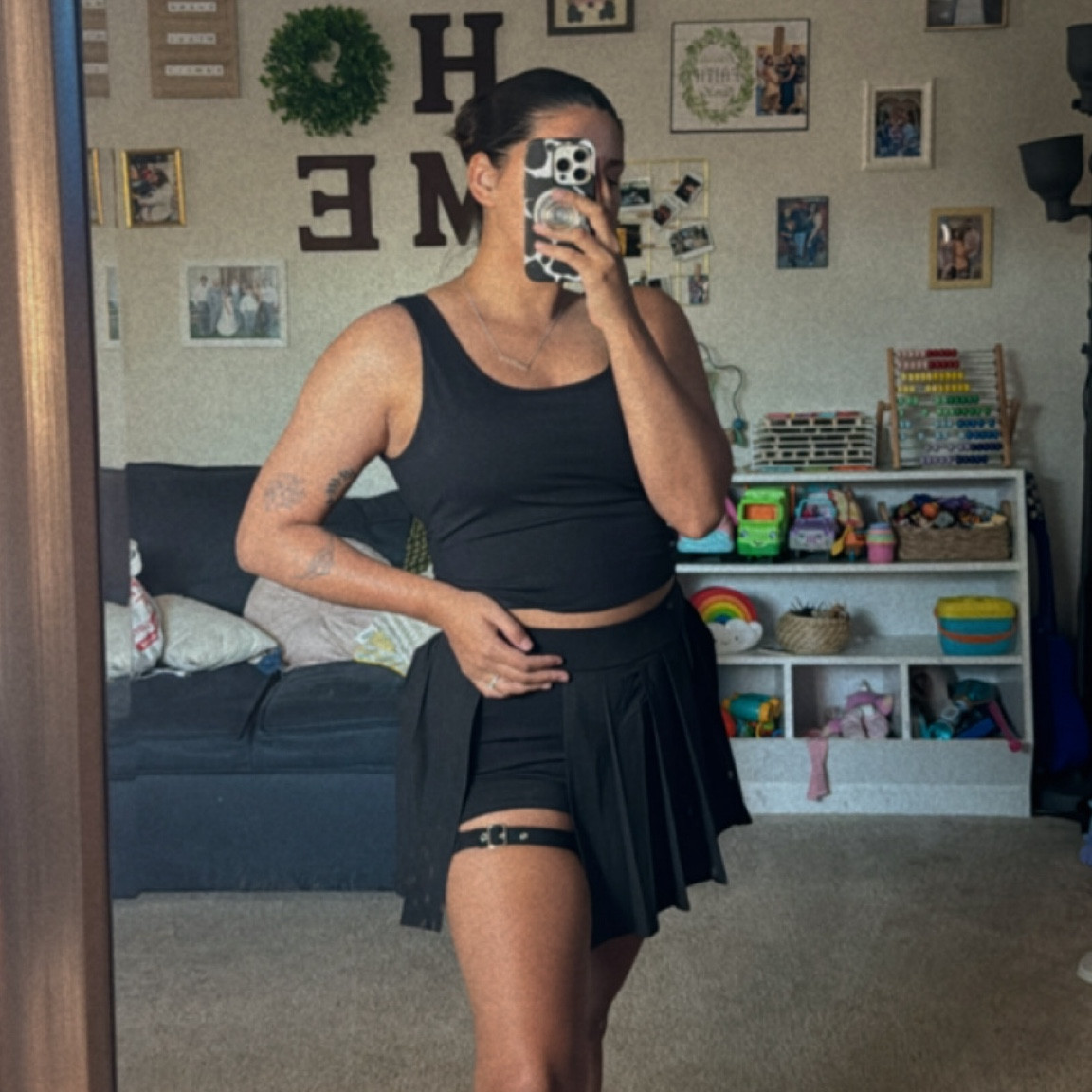 #halara #halaraskirt #outfitinspo #momoutfit #halaraoutfit #buckleskirt #disneyoutfit #disneybound #skort 

#LTKMidsize #LTKFindsUnder50 #LTKStyleTip