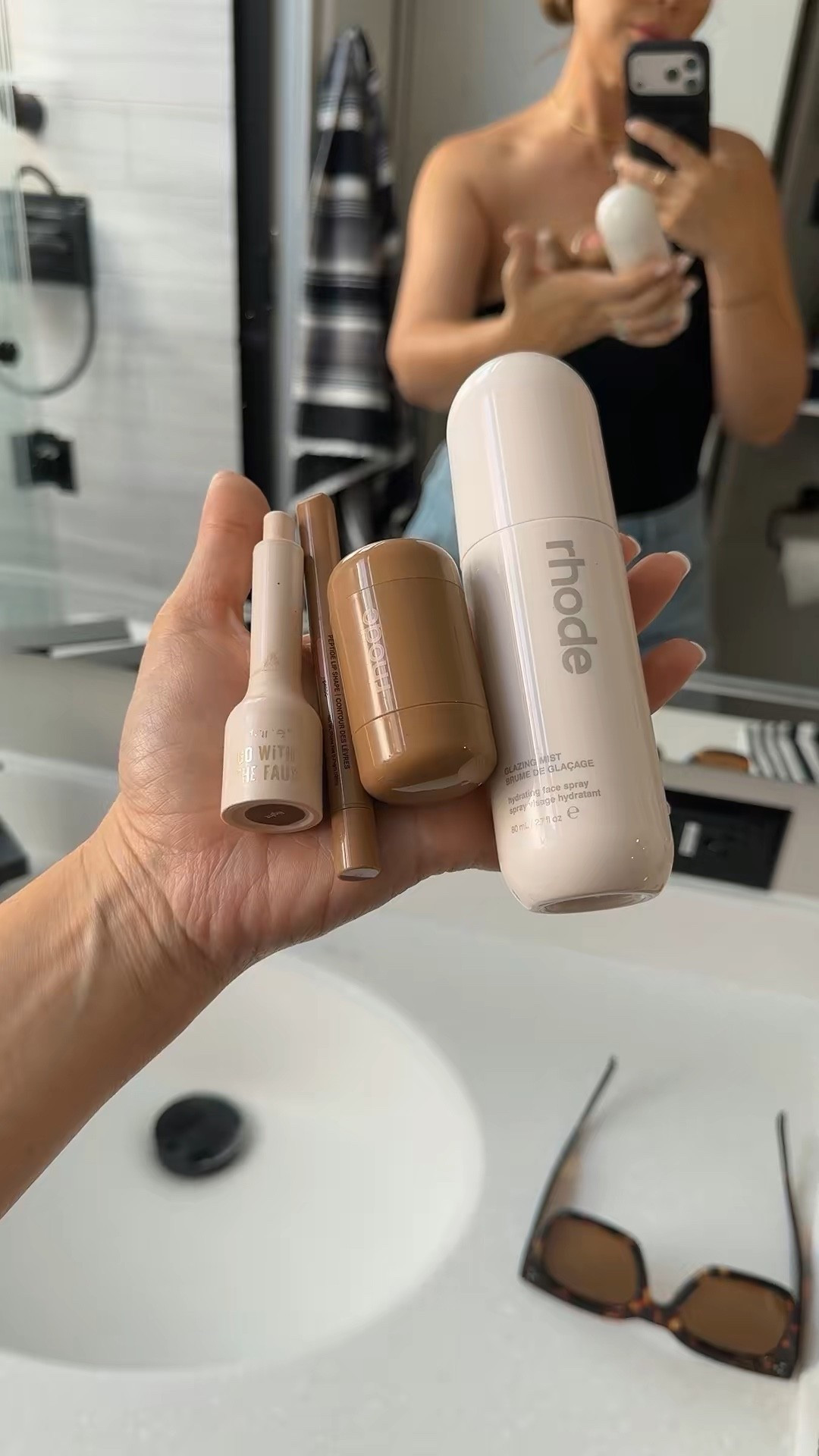 Desert look today. Clean and simple and HYDRATED 

#LTKgrwm