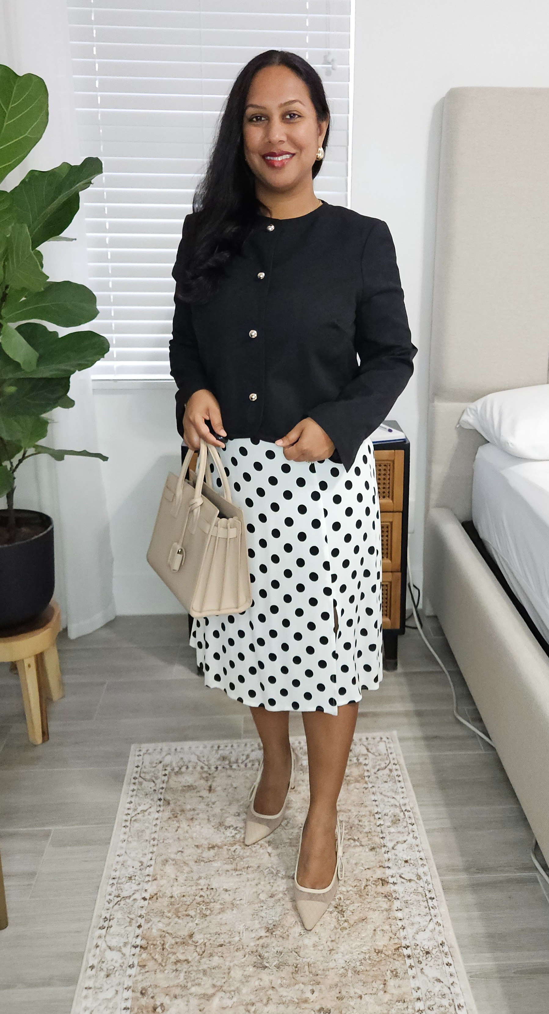 Wearing size medium in jacket. 

