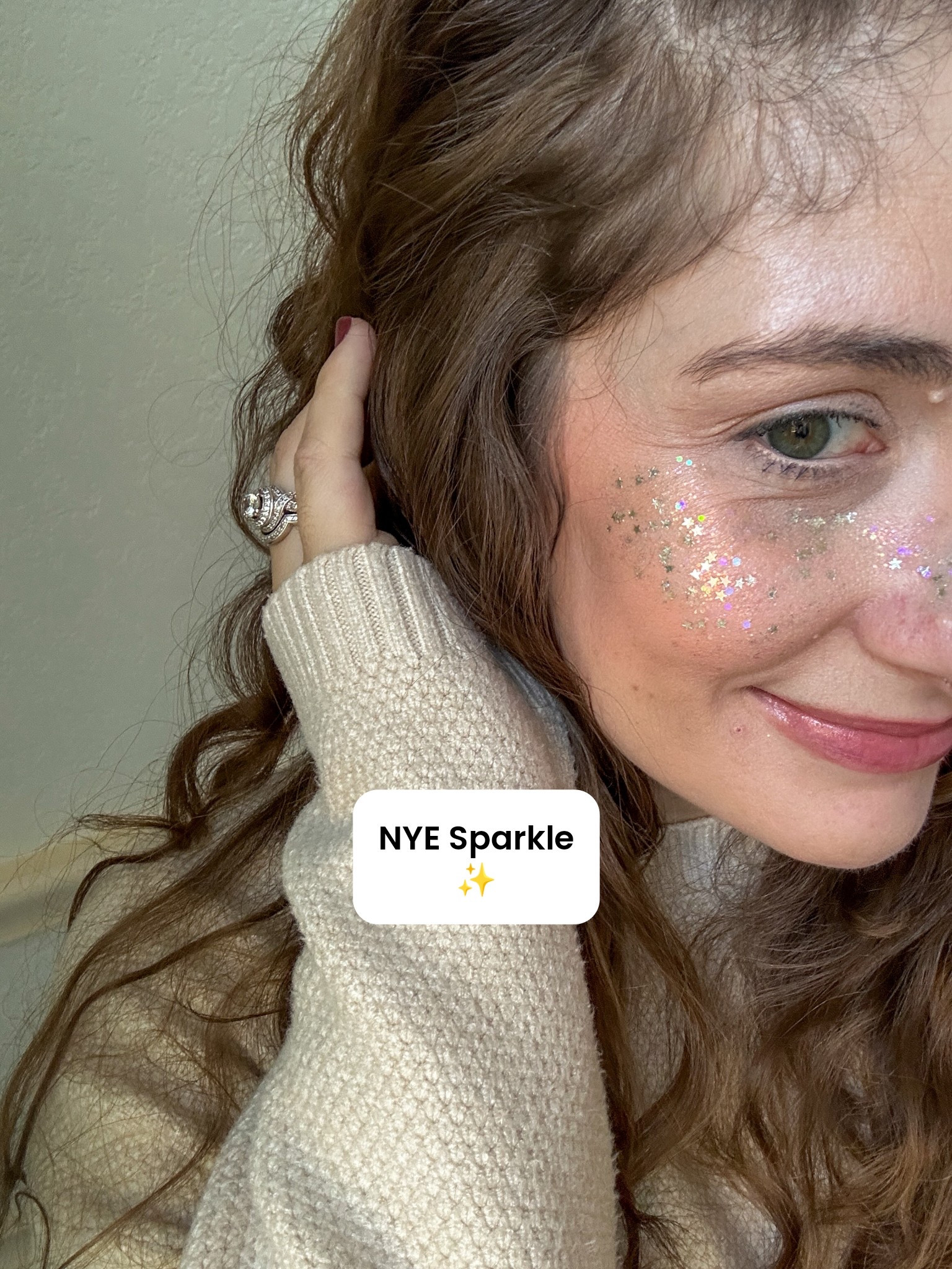 Not my everyday look… but for New Year’s Eve? Absolutely ✨🥂
This face glitter is easy to apply, lightweight, and adds just enough sparkle for a special night. Perfect for New Year’s Eve makeup, holiday beauty looks, parties, or special occasions when you want a little shimmer without going over the top.

#LTKmomlife #LTKgrwm #LTKBeauty