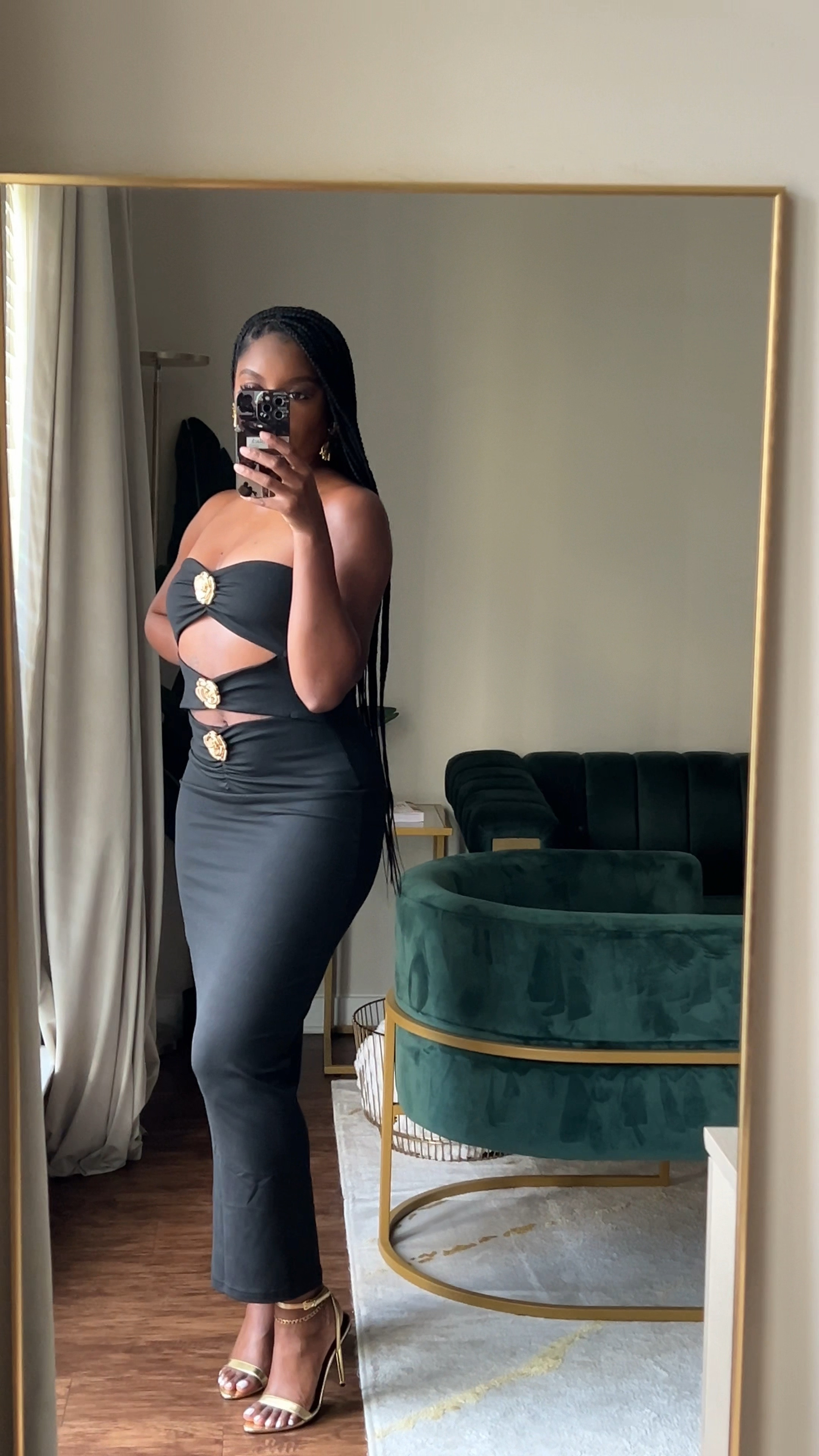Cut out black dress

#LTKStyleTip #LTKFindsUnder50
