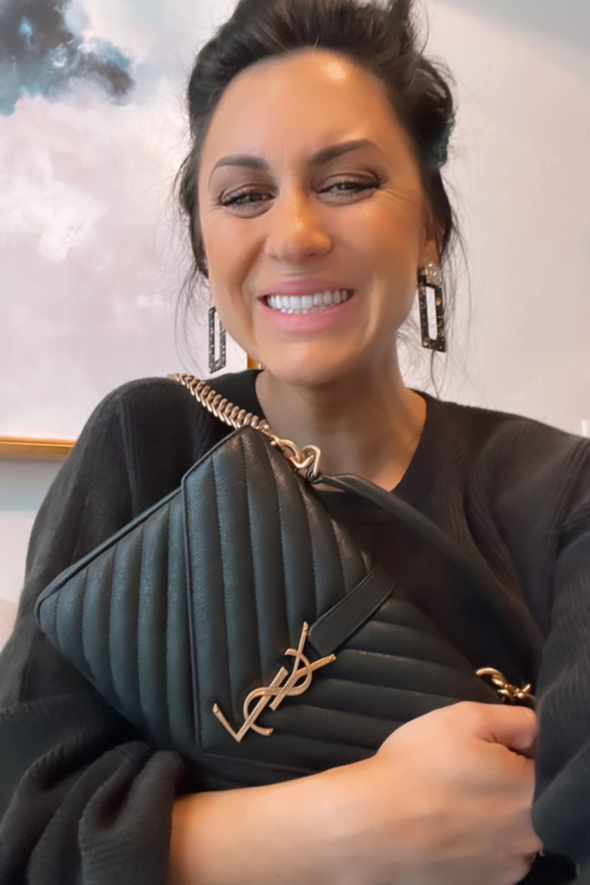 A beautiful bag that would make the perfect Christmas gift! The
College Medium YSL Matelasse Lambskin V-Flap Crossbody Bag with Golden Hardware is gorgeous! You’ll love it! 
.
.
.
.
.
.
.
.
.
.
.
.
#YSL #christmasgiftsforher #luxurypurse #luxurybag #crossbodybag #crossbodypurse #everydaystyle #LTKHoliday

#LTKwedding #LTKitbag