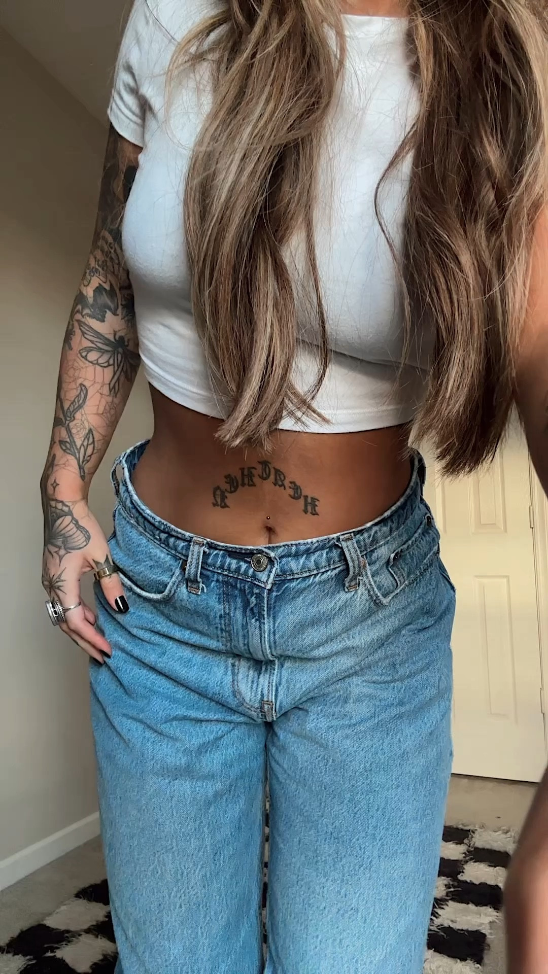 Blue jean/white tshirt combo>💙

#bluejeans
#denim
#jeans
#styleinspo

#LTKStyleTip