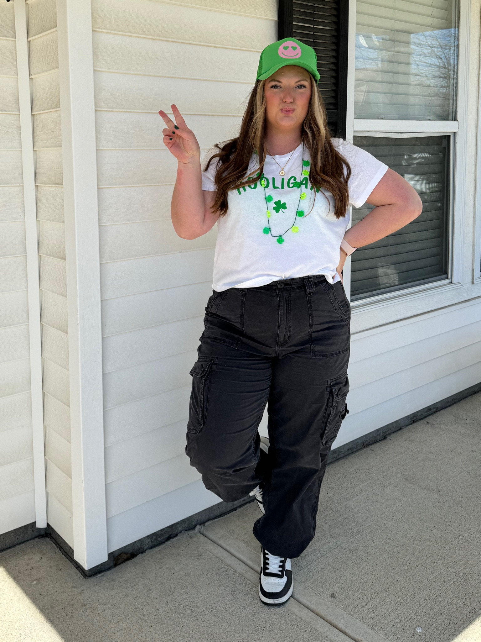 Cargo pants and sneakers 

#LTKsalealert #LTKmidsize #LTKshoecrush