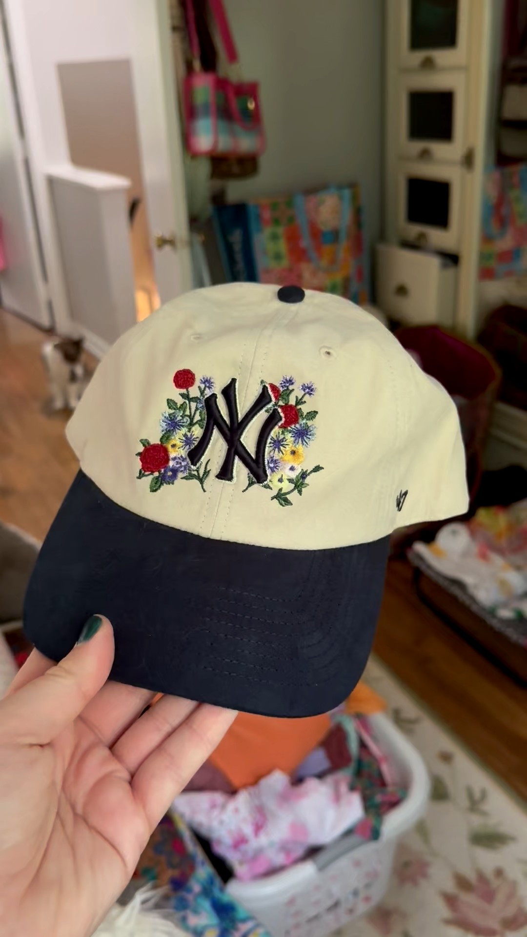 Baseball cap with floral embroidery and faux suede brim 🌹 

#LTKStyleTip #LTKSeasonal #LTKFindsUnder100