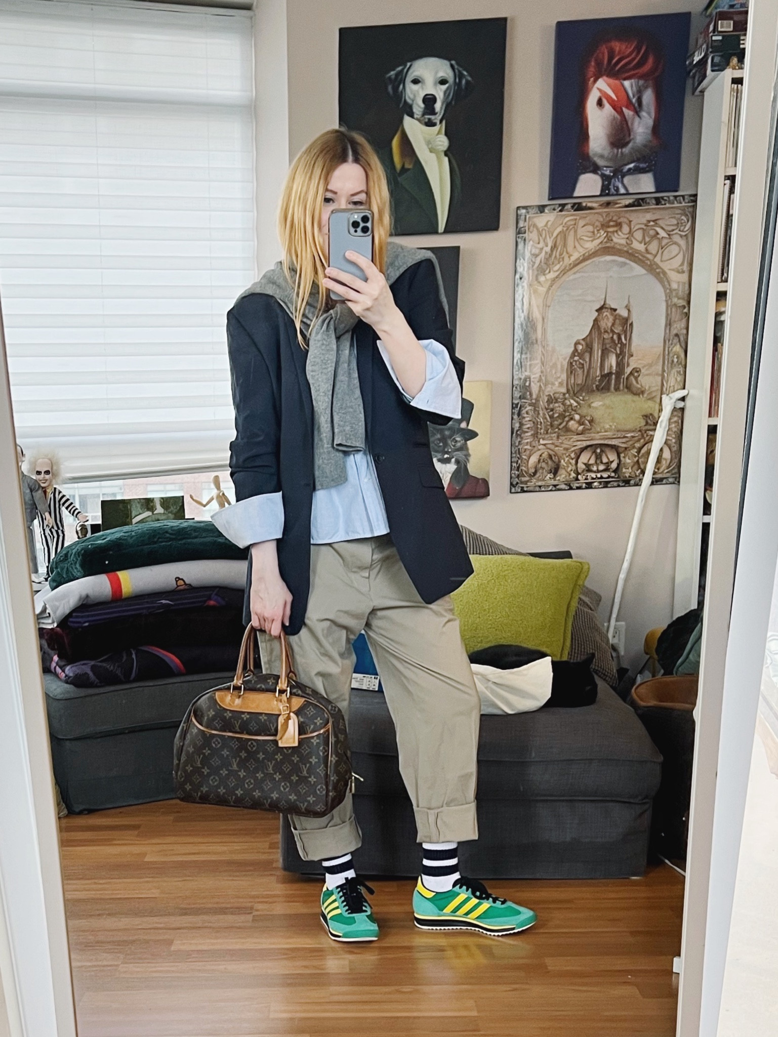 Embracing my inner prep.
Trousers, blazer, and sneakers are men’s.
Blazer, sweater, and handbag are all secondhand/vintage.
. 
#winterlook  #torontostylist #StyleOver40 #preppystyle #secondhandFind #fashionstylist #slowfashion #FashionOver40  #MumStyle #genX #genXStyle #shopSecondhand #genXInfluencer #genXblogger #secondhandDesigner #Over40Style #40PlusStyle #Stylish40


#LTKshoecrush #LTKover40 #LTKstyletip