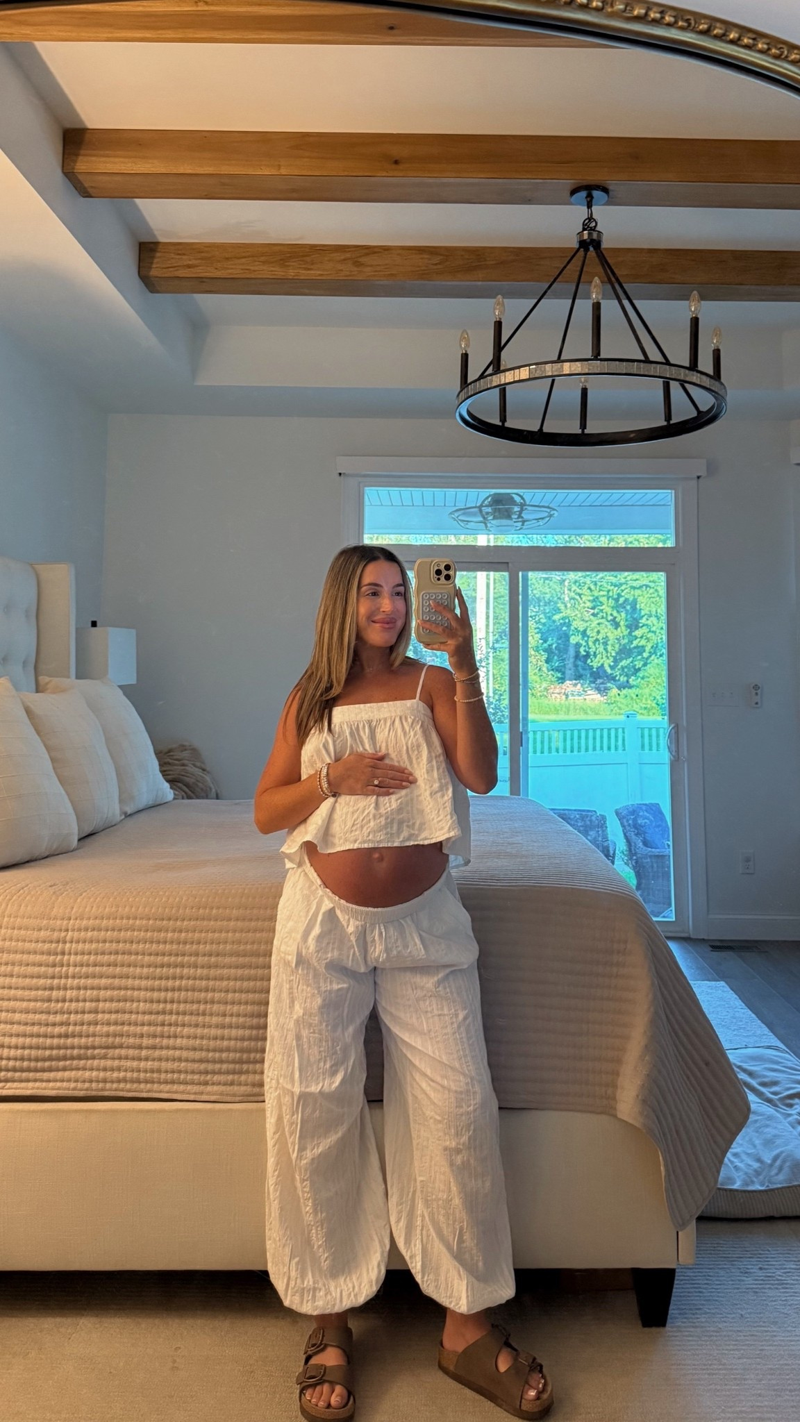 My most worn pregnancy outfit! I’m 5’2” in a small! Didn’t need to size up for pregnancy because it’s so stretchy and I roll to wear below the bump @Aerie

#LTKBump