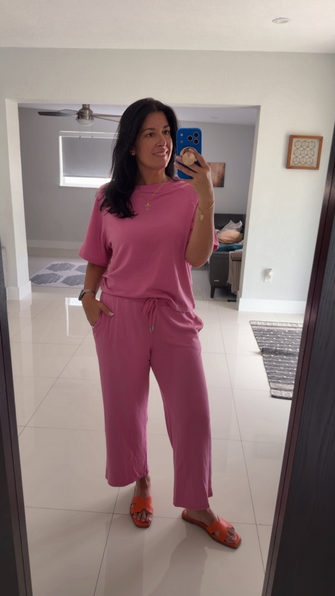 Cute comfies for running errands

#LTKootd #LTKmomlife #LTKOver40