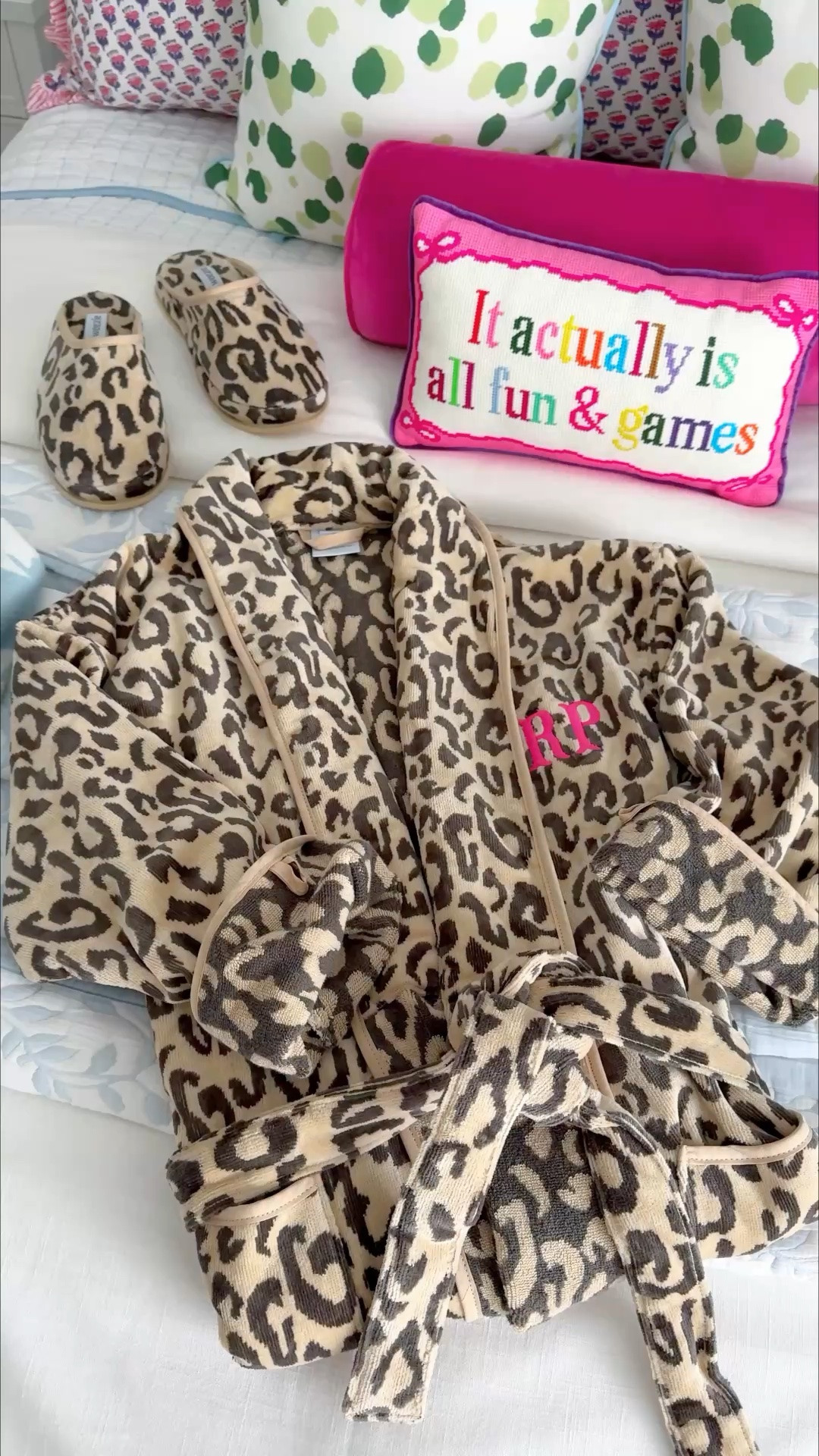 Weezie robe, Weezie leopard print robe, leopard print slippers, monogrammed robe, gifts for her, gift ideas for her 

Obsessed with my new leopard print Weezie robe and slippers!😍🩷🐆

#LTKselfcare #LTKHome