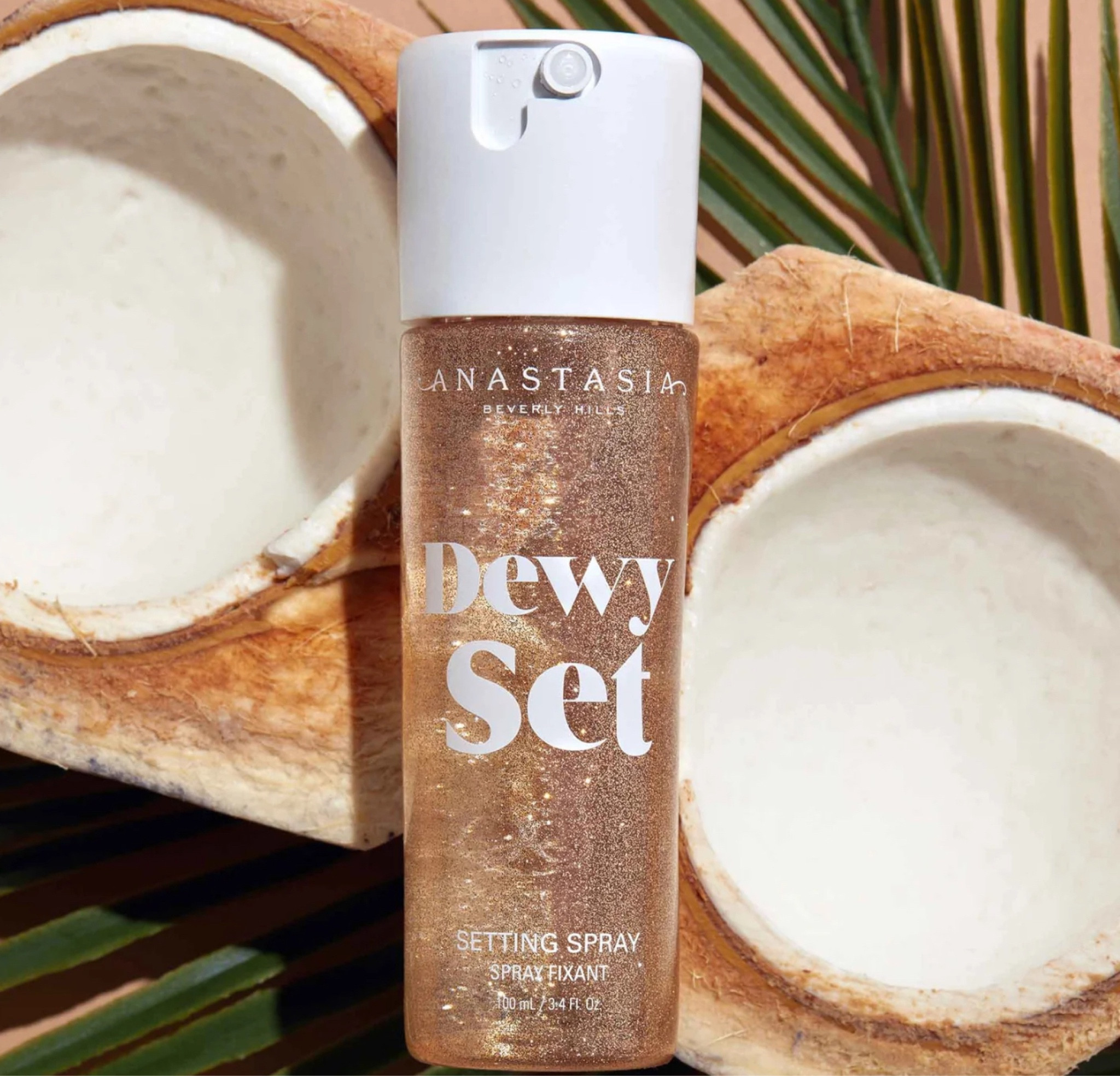🇺🇸My favorite setting spray that finishes makeup with a radiant glow. 🇧🇷 O meu fixador de maquiagem favorito! Da um glow lindo na pele.

#LTKtravel #LTKbeauty