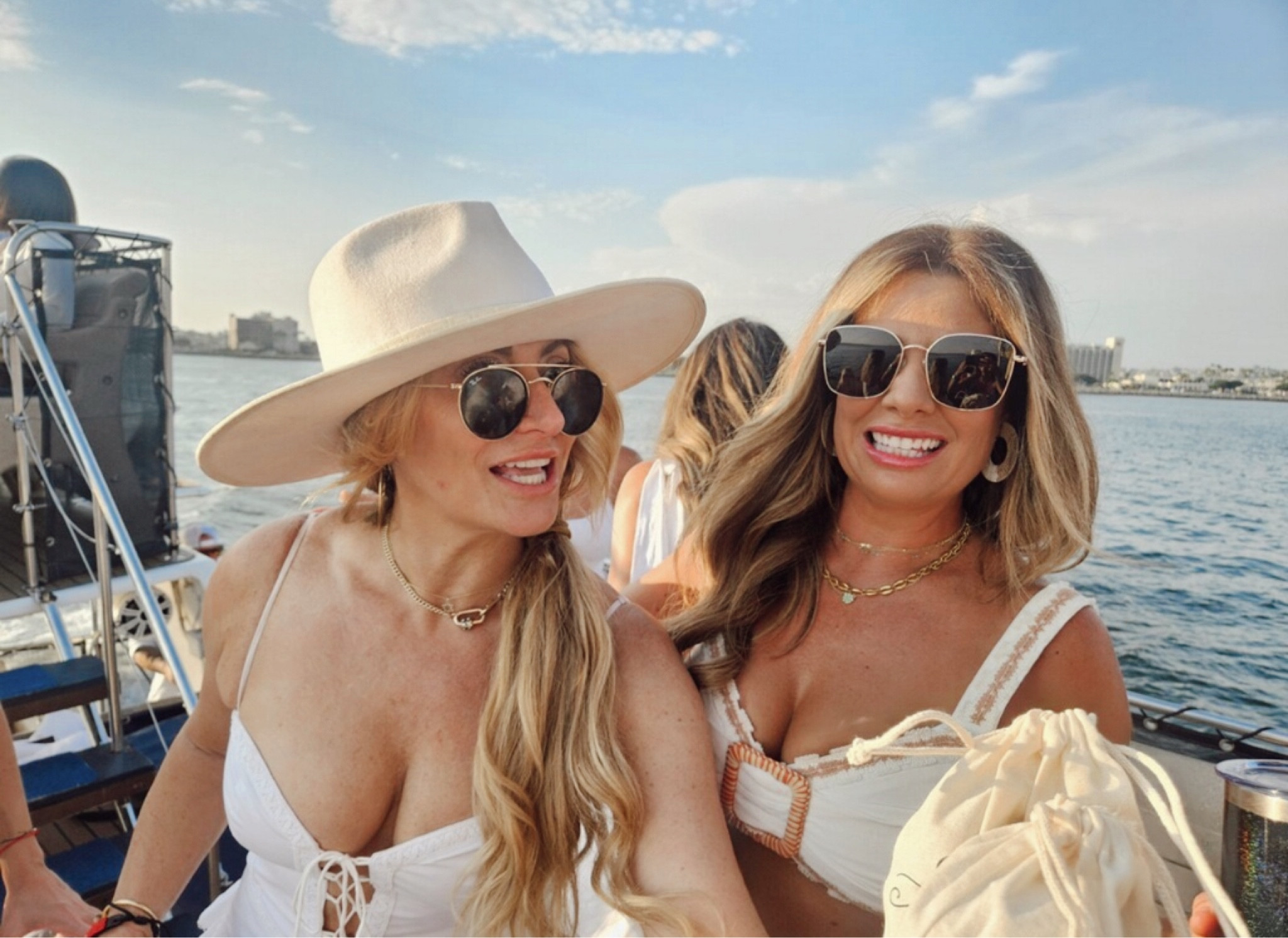 What to wear to a white party! Options from Revolve🤍🤍

#LTKCon #LTKFallSale #LTKNYFW