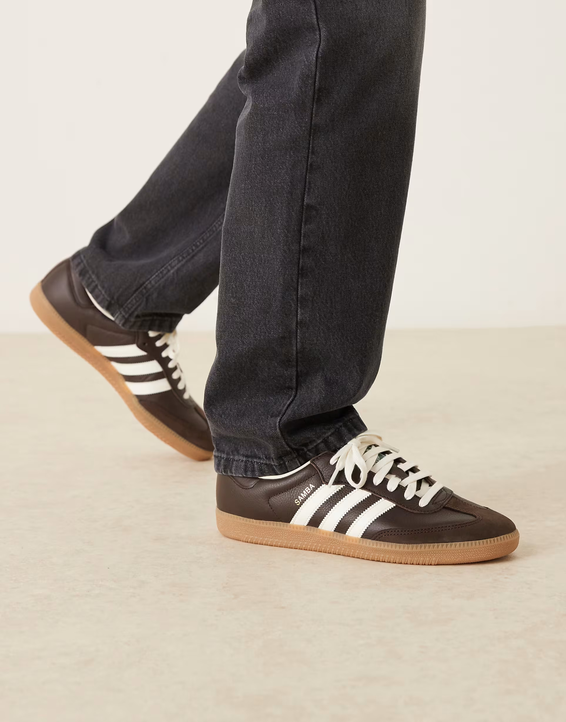 adidas Originals Samba OG trainers in dark brown and white | ASOS (Global)