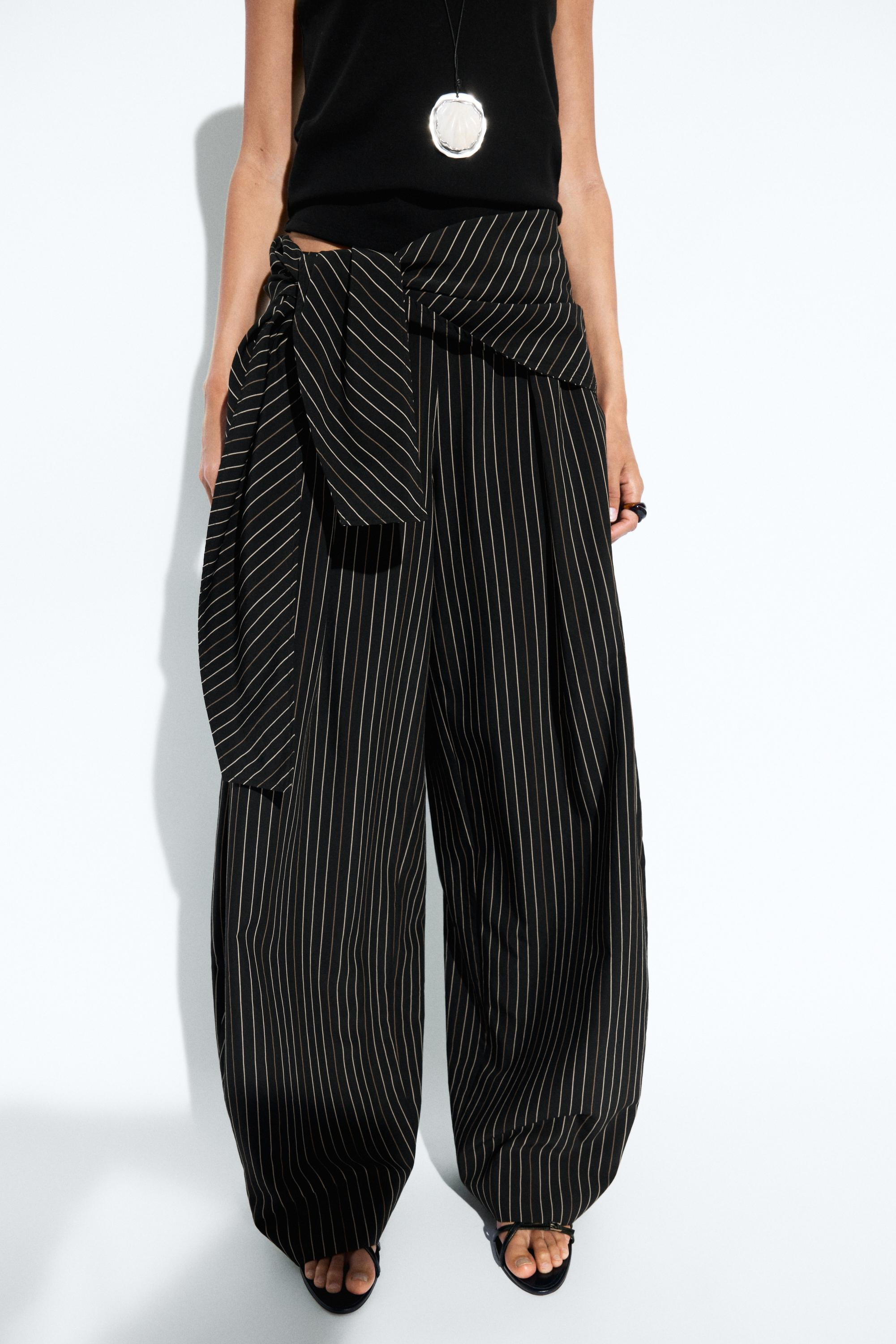 Pantaloni barrel fit a righe con dettaglio foulard | Massimo Dutti IT
