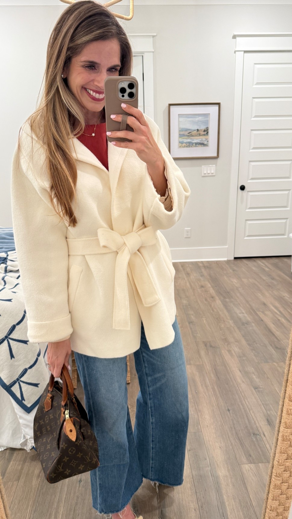 Hooded cream sweater with tie perfect for all year round! 