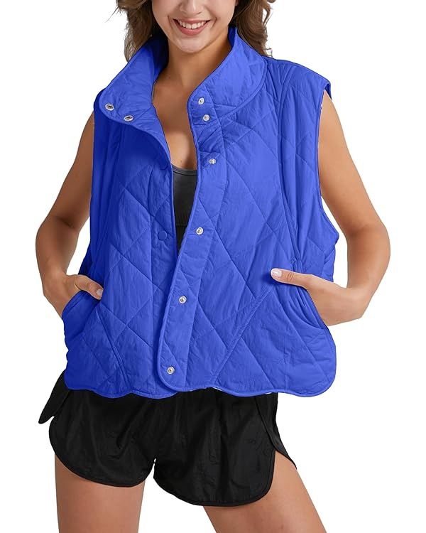 Gacaky Women's Lightweight Quilted Vest Stand Collar Down Padded Vest Warm Winter Outwear with Po... | Amazon (US)