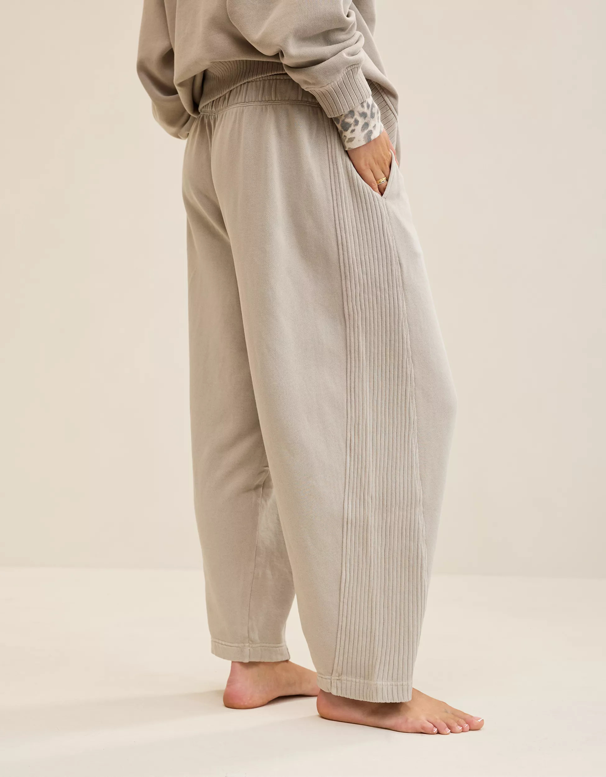 Aerie Oh Snap! Barrel Sweatpant | Aerie