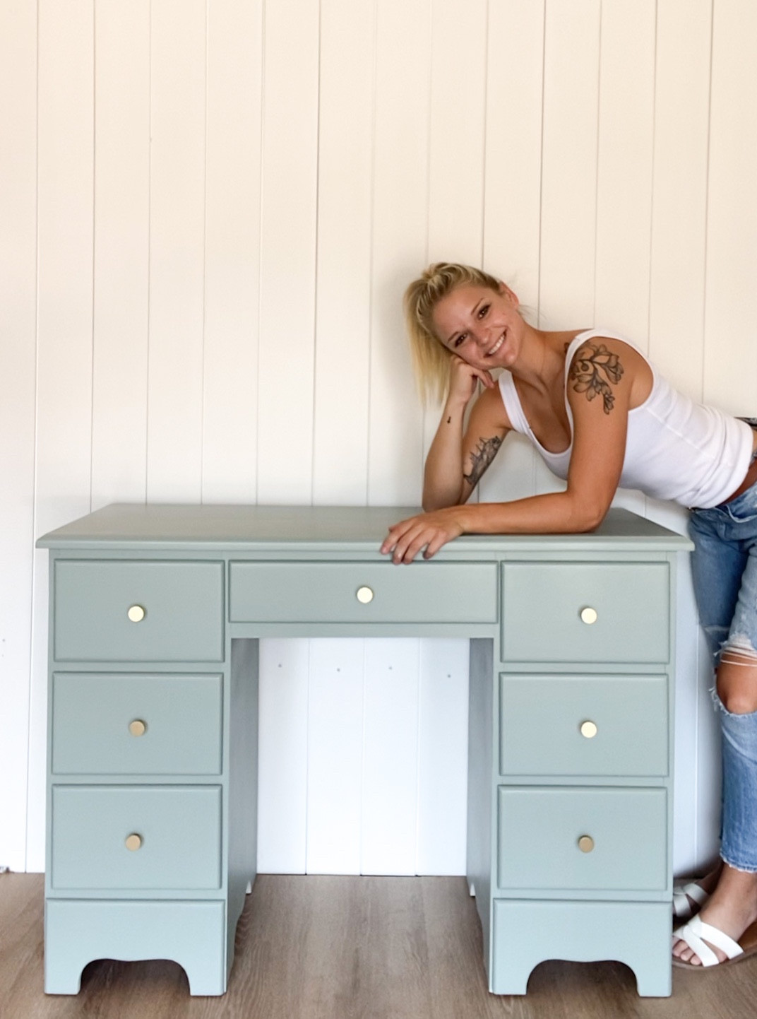 Transform your space with this budget-friendly DIY furniture flipping project! Swipe to see the amazing before and after makeover. 💫 Get started on your own transformation journey today! 


#DIYdecor #FurnitureFlipping #BeforeAndAfter #BudgetFriendlyDecor #HomeMakeover #PaintedFurniture #InteriorInspiration #HomeDecorIdeas #Upcycle #Repurpose #HomeRenovation #CreativeIdeas #InteriorDesign #DIYProjects #HomeImprovement #DecorInspo #DoItYourself #ThriftyDecor #HomeStyling #FurnitureMakeover #CraftyIdeas #DIYHome #InteriorStyling #DesignInspiration #RenovationProject #FurnitureRestoration #HomeDesign #Crafting #HomeSweetHome #InteriorDecorating #DecorTips #DecorHacks #VintageFurniture #UpcycledFurniture #RoomMakeover #Inspiration #DecorGoals #HomeDIY 

#LTKstyletip #LTKhome