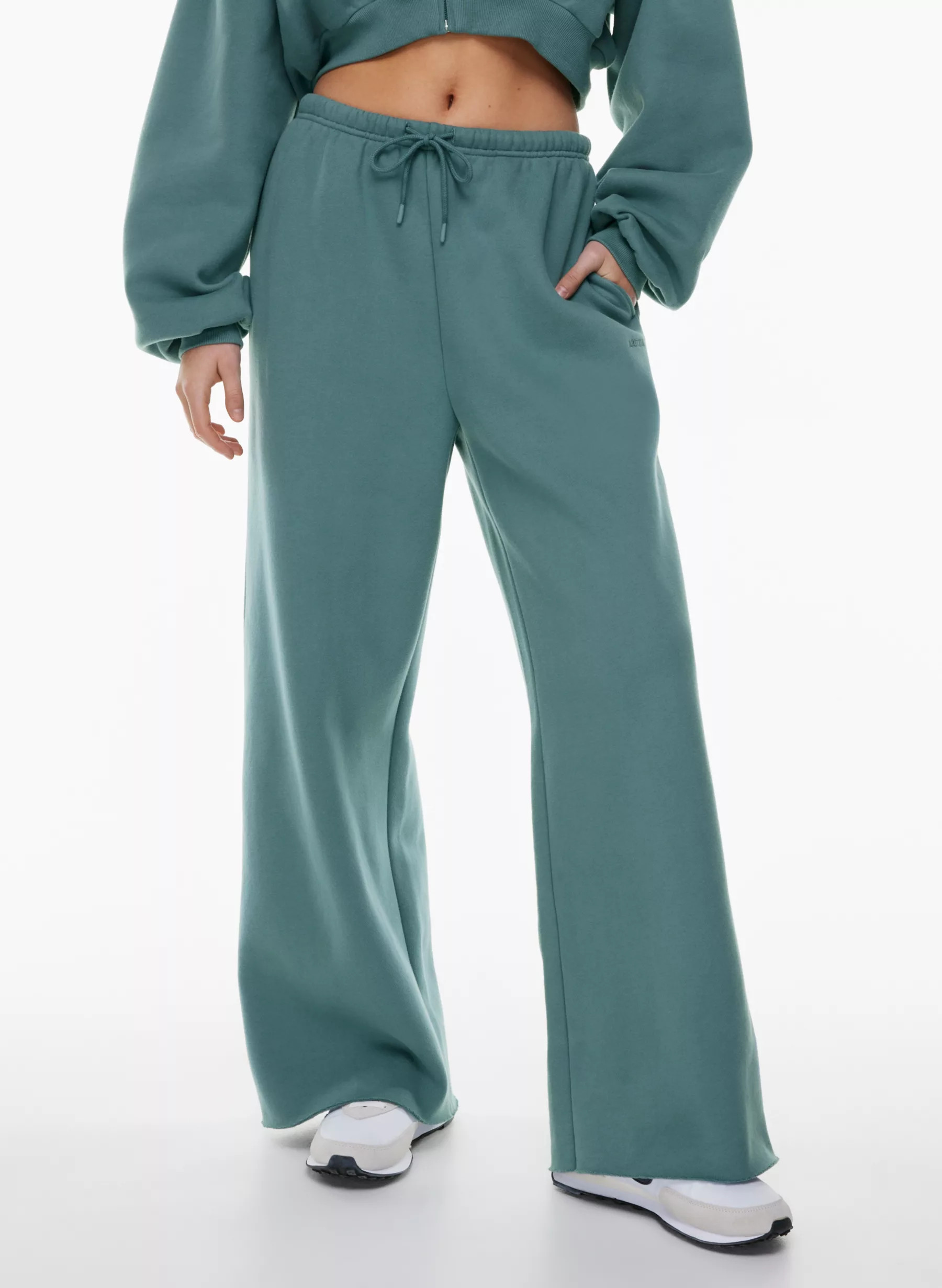 COZY FLEECE MEGA FLUTTER™ SWEATPANT | Aritzia