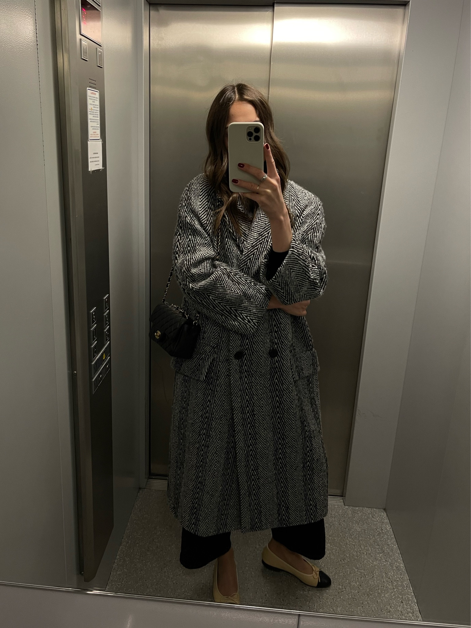 Statement pieces 🖤 

#LTKitbag #LTKstyletip #LTKSeasonal