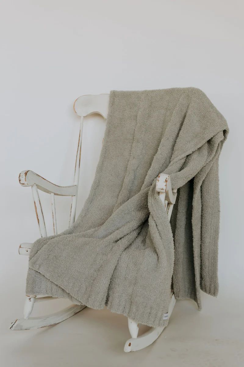 Ultimate Gray Cable Knit Extended Throw | Sunset Snuggles