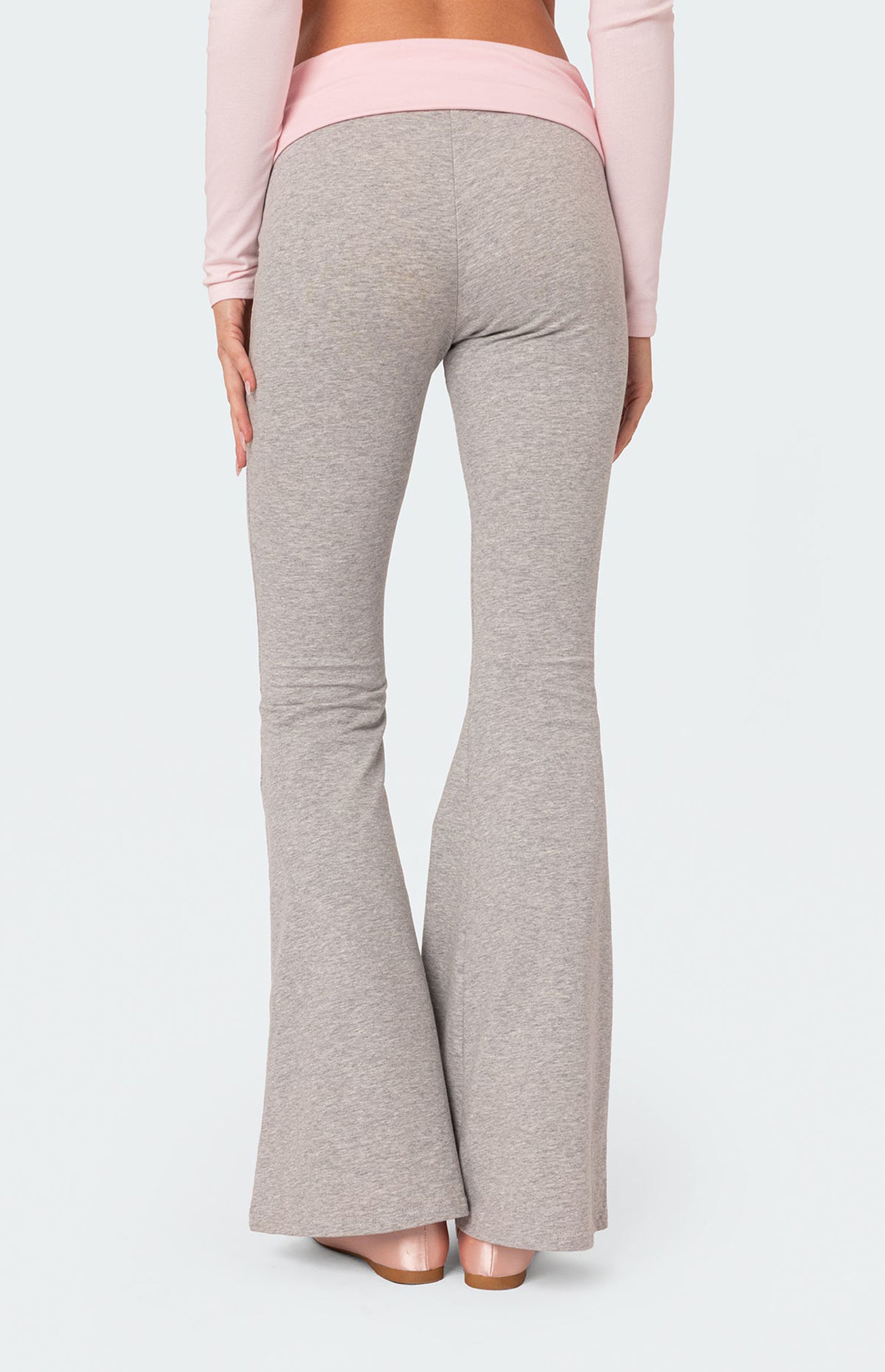 Edikted Molly Contrast Flared Leggings | PacSun