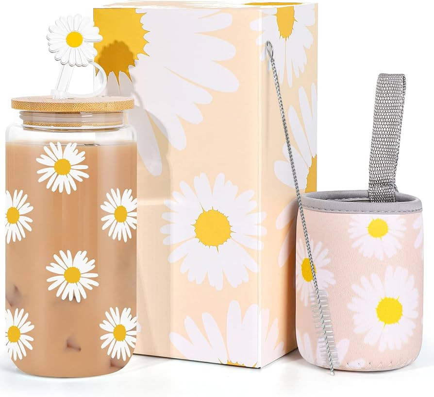 Dosuarue Daisy Aesthetic Cups, Iced Coffee Cup, 16 oz Cute Glass Cups with Lids and Straws - Flow... | Amazon (US)