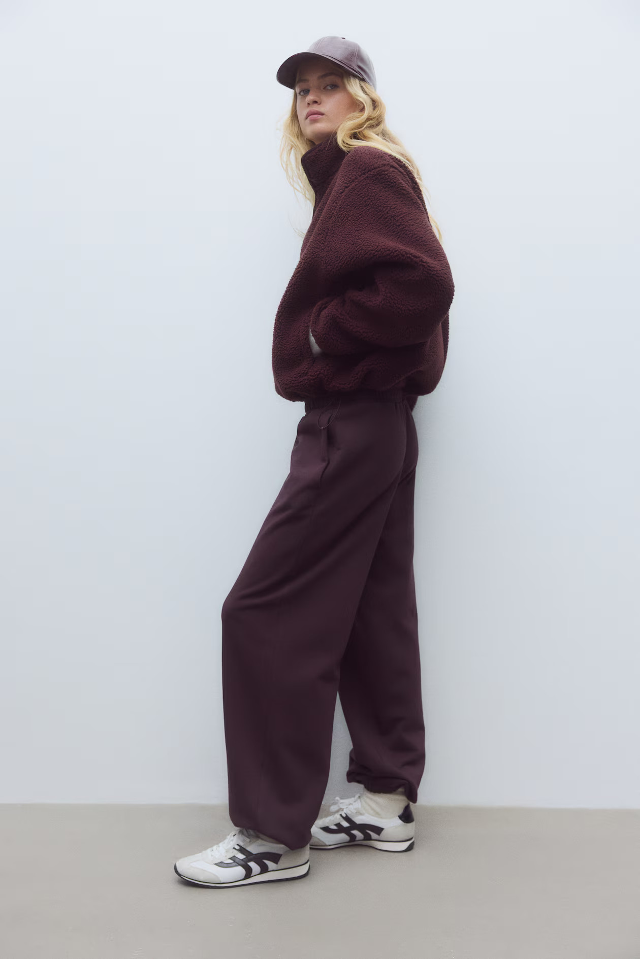 Sports joggers | H&M (UK, MY, IN, SG, PH, TW, HK)