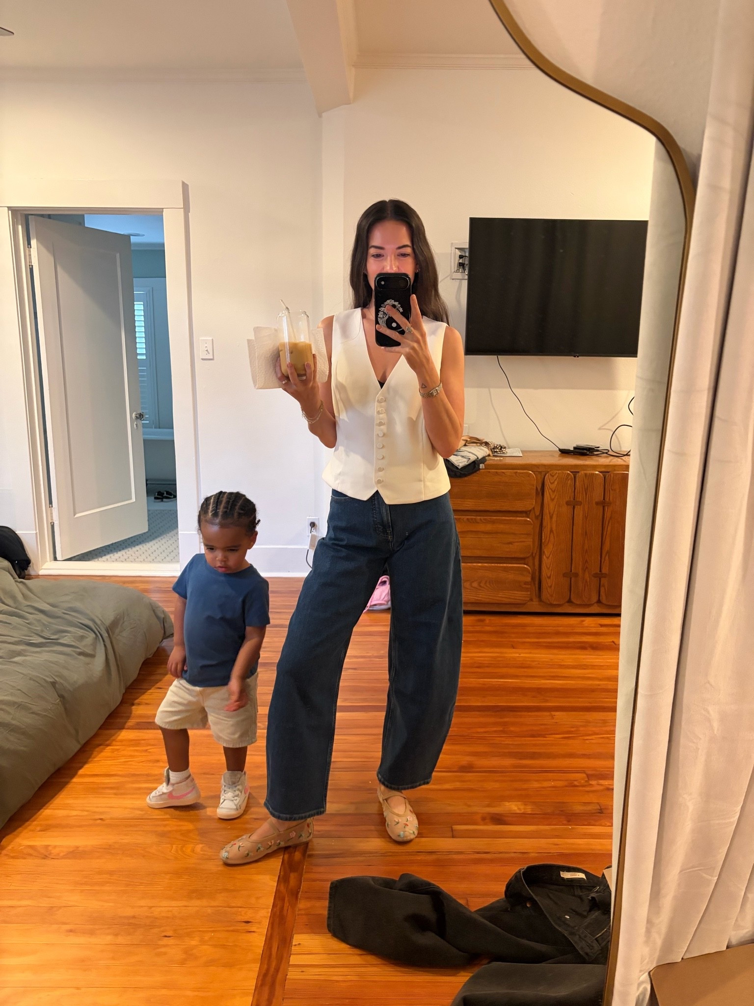 I bought these jeans I think between baby 1 and 2 and am just wearing them for the first time the baby years are wild

#LTKgrwm #LTKootd #LTKmomlife