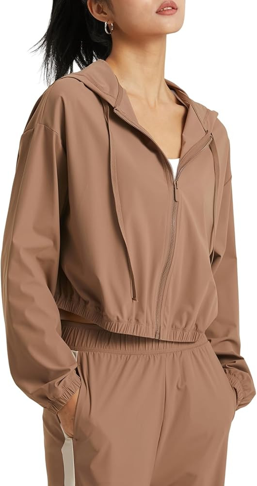 Wyeysyt Women's UPF 50+ UV Sun Protection Cropped Jackets Athletic Running Workout Zip Up Hoodie ... | Amazon (US)