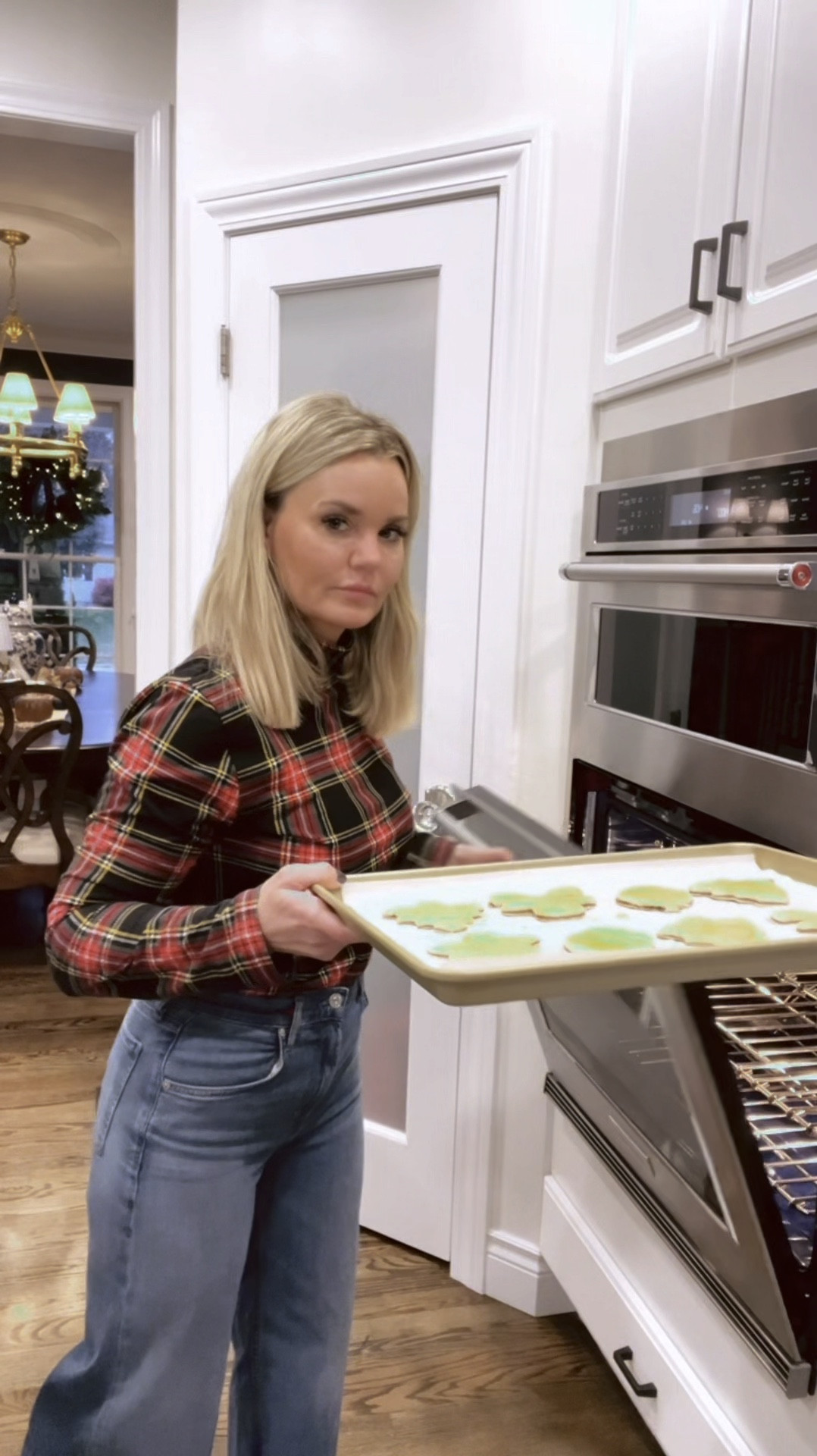 Reel outfit. ❤️ my top is sold out but linking a similar one. 
Wearing a size small on top 
Wearing a size 25 on jeans in color Abliss. I did cut my jeans to fit my height. You can search my blog acupfullofsass.com with a video on how to do it. 

#LTKWatchNow #LTKSeasonal #LTKHoliday