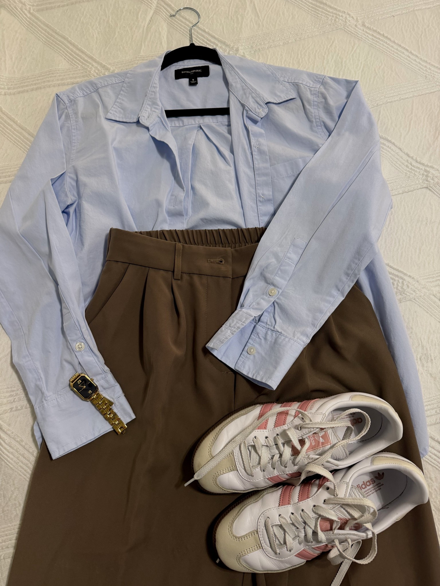 Anyone else lay there clothes out to see what it looks like before you bother putting it on? 🙋🏻‍♀️

Amazon, adidas, banana republic, sambas, workwear, office wear 

#LTKWorkwear #LTKPetite #LTKootd