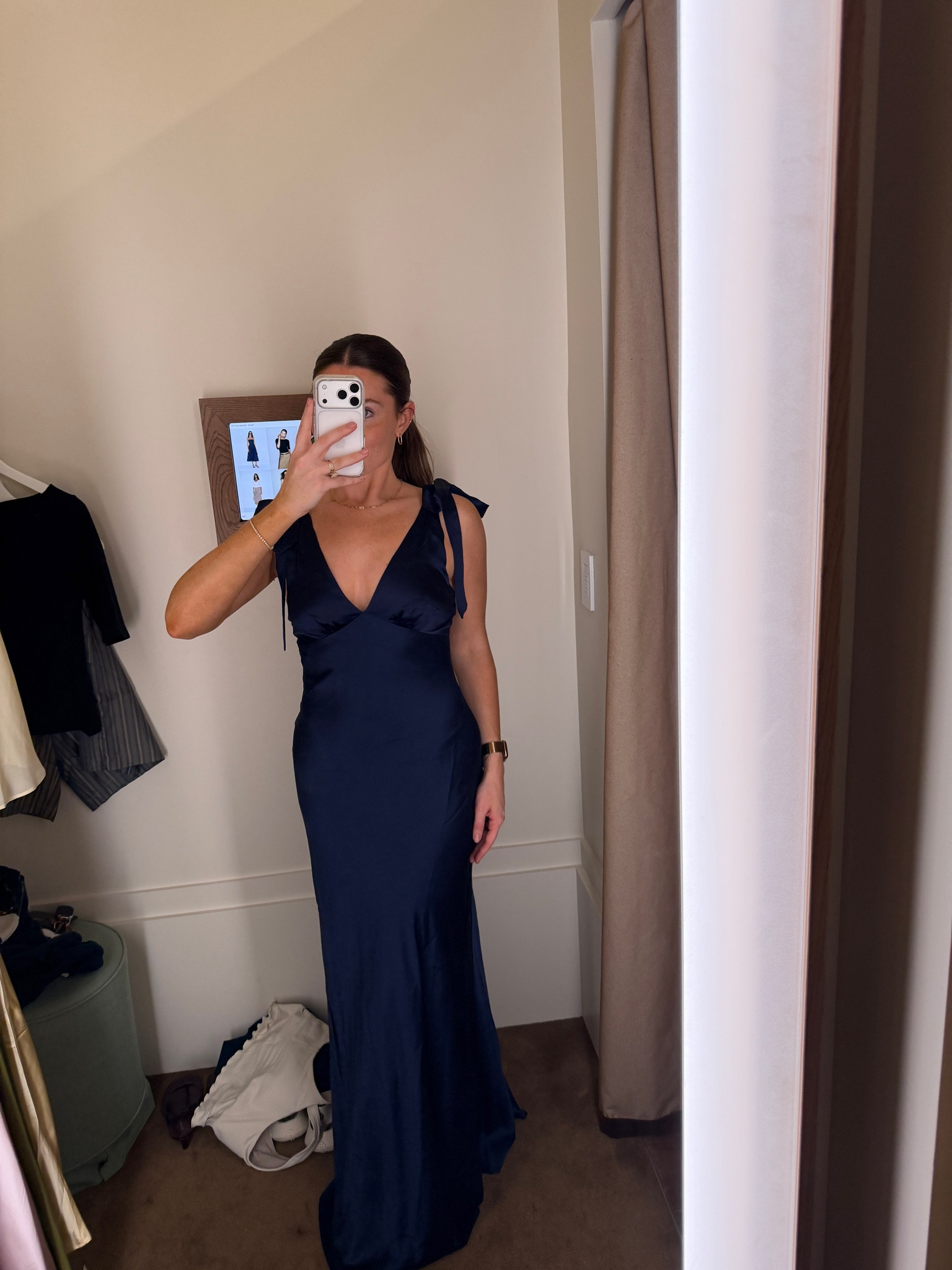 Stunning v neck navy black tie wedding guest dress

#LTKPetite #LTKWedding #LTKBeauty