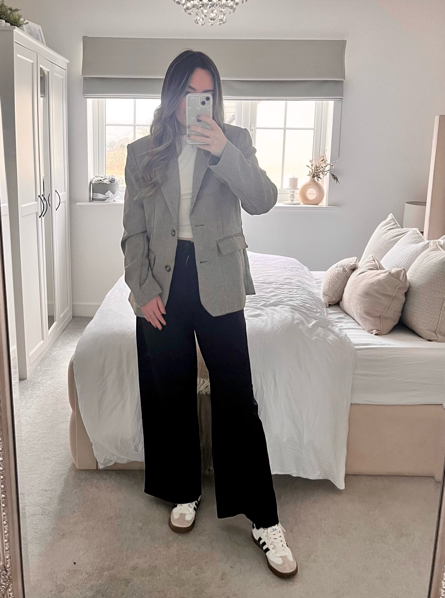 Office outfit inspo, neutral outfit, capsule wardrobe, oversized blazer, smart casual outfit 

#LTKFashionMonth #LTKworkwear #LTKuk