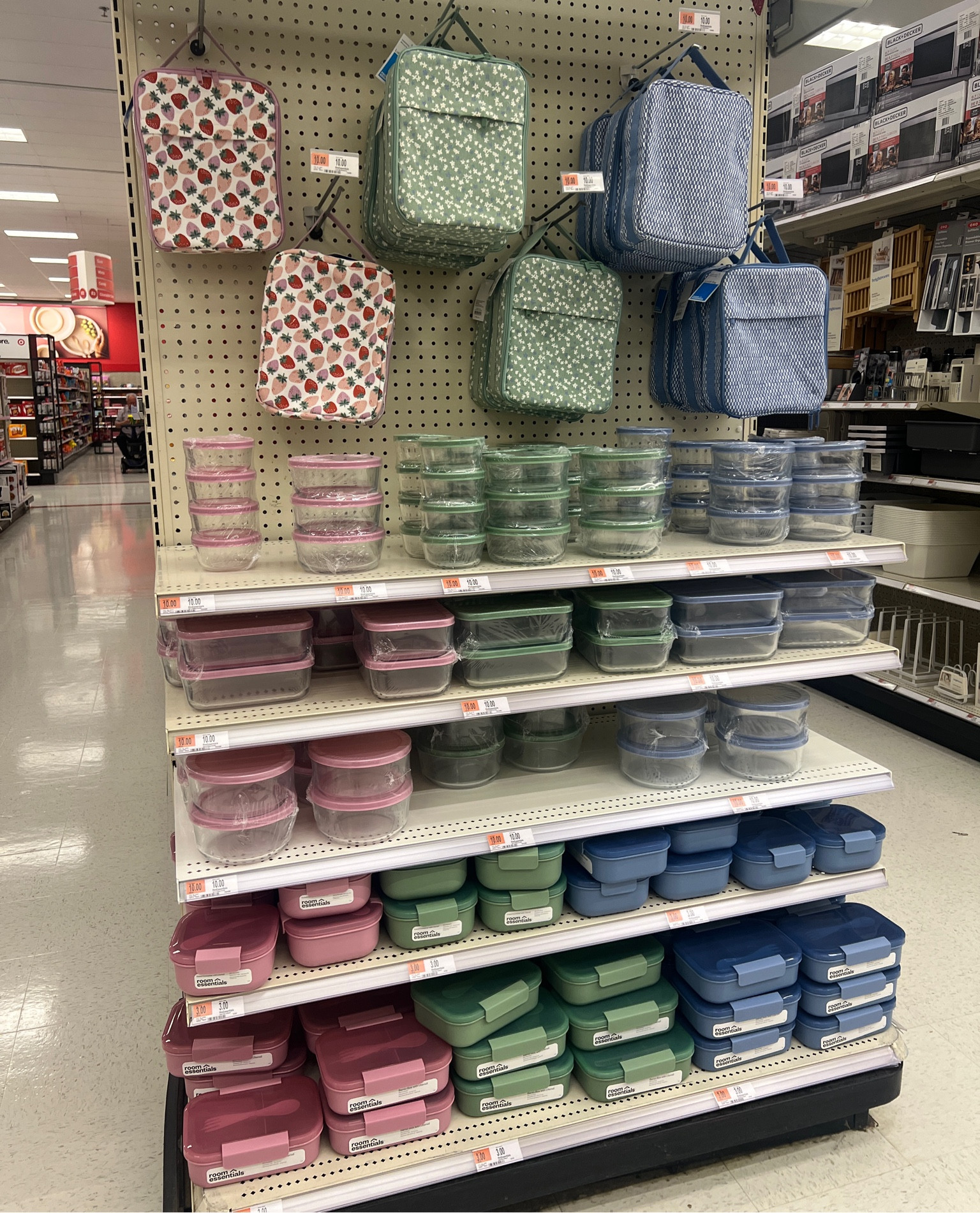 Room essentials lunch essentials 
Lunch bags and glass containers 

#LTKBacktoSchool #LTKFamily #LTKHome